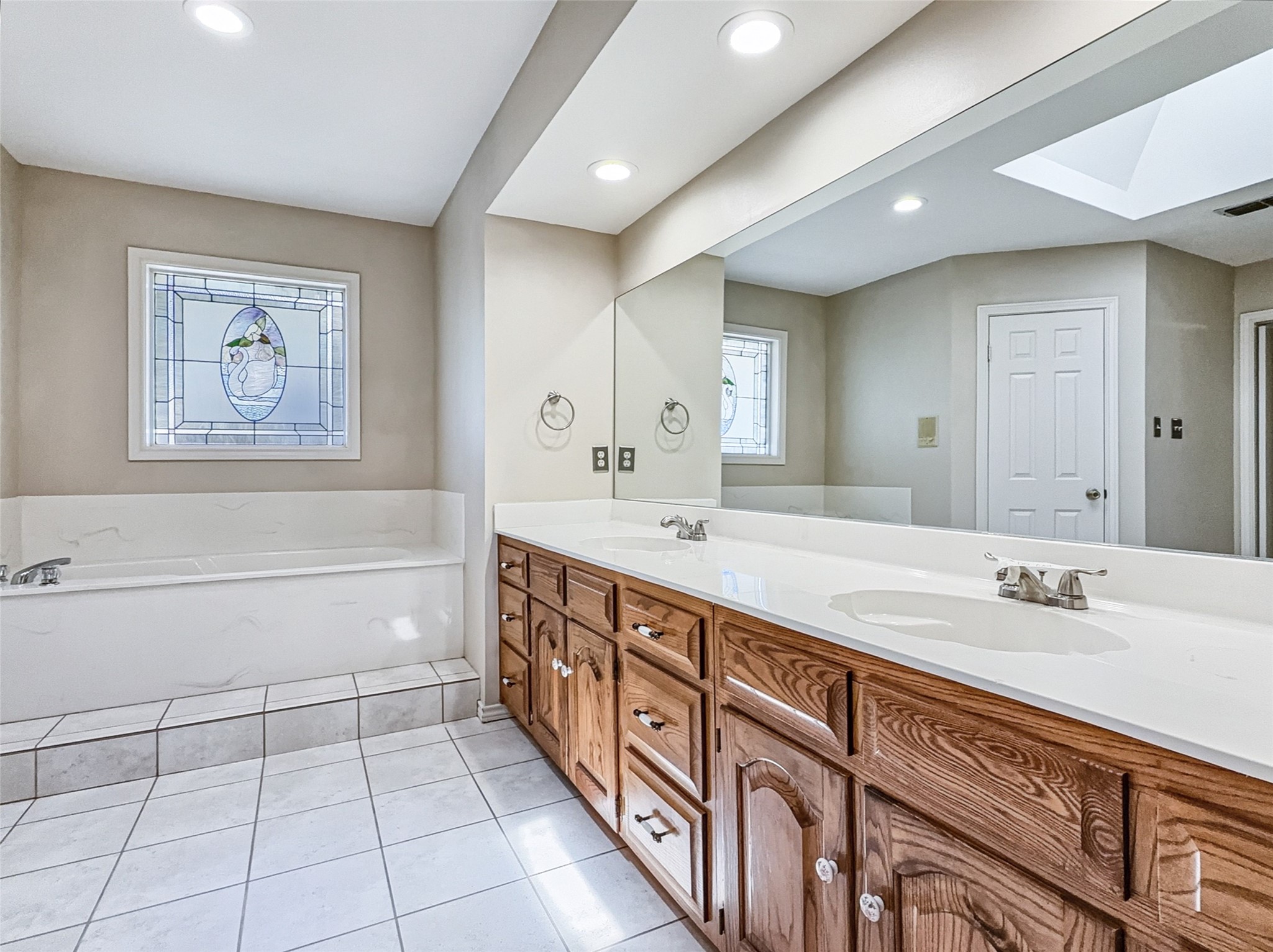 5904 Stoneleigh Drive