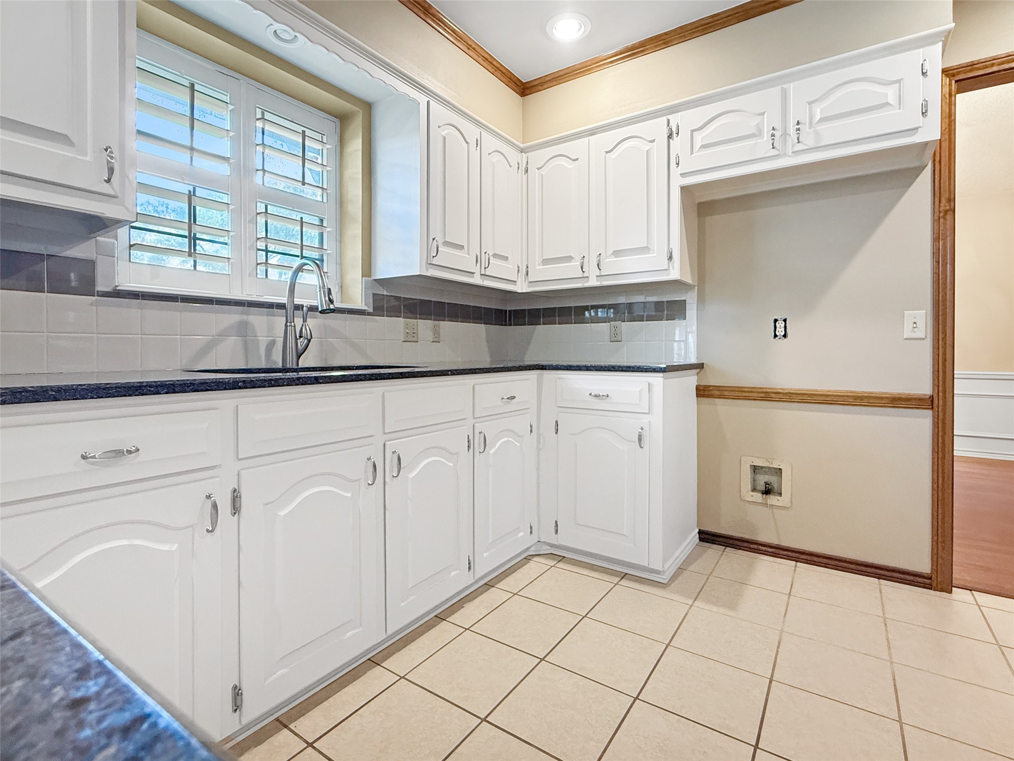 5904 Stoneleigh Drive