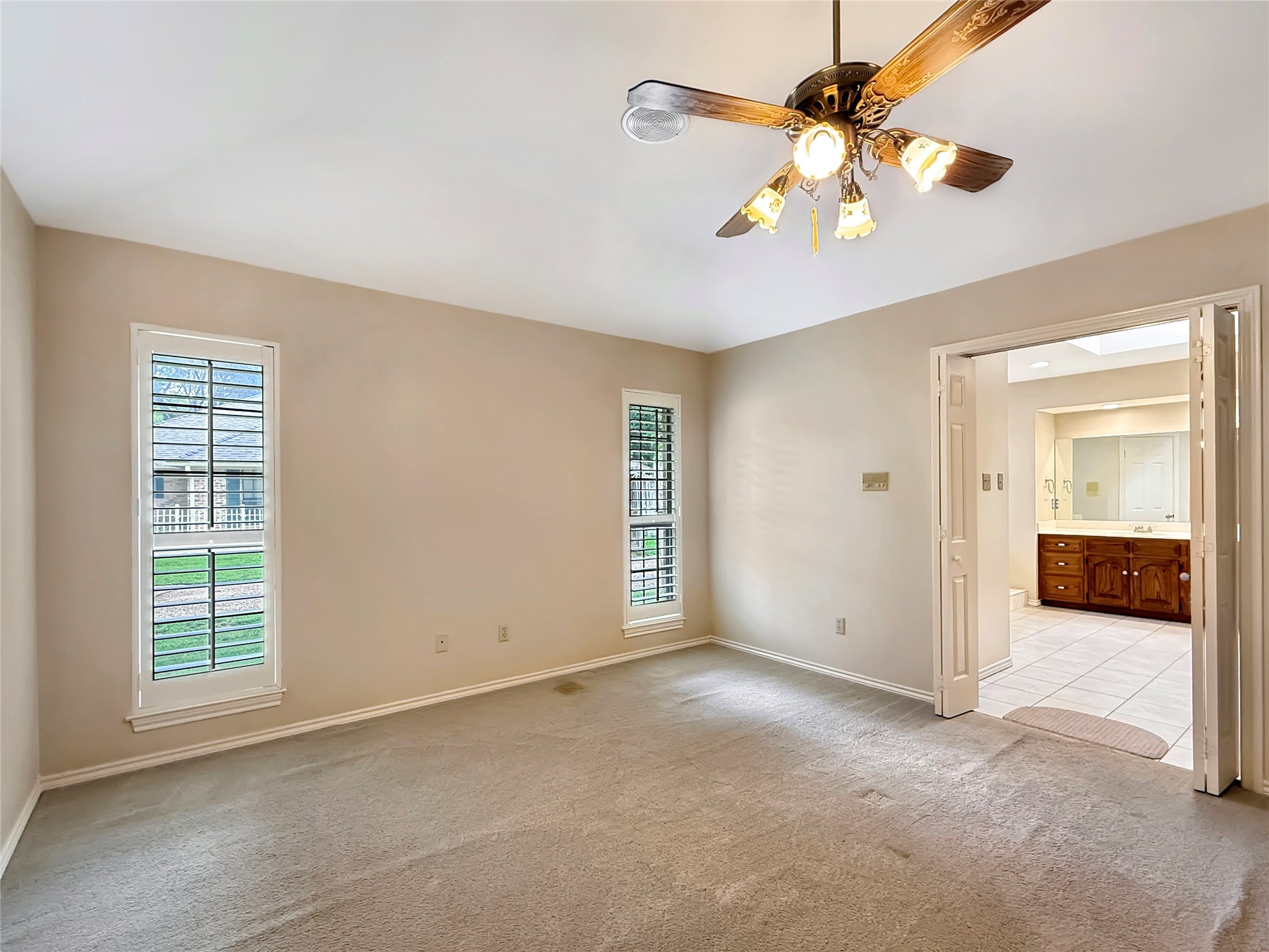 5904 Stoneleigh Drive