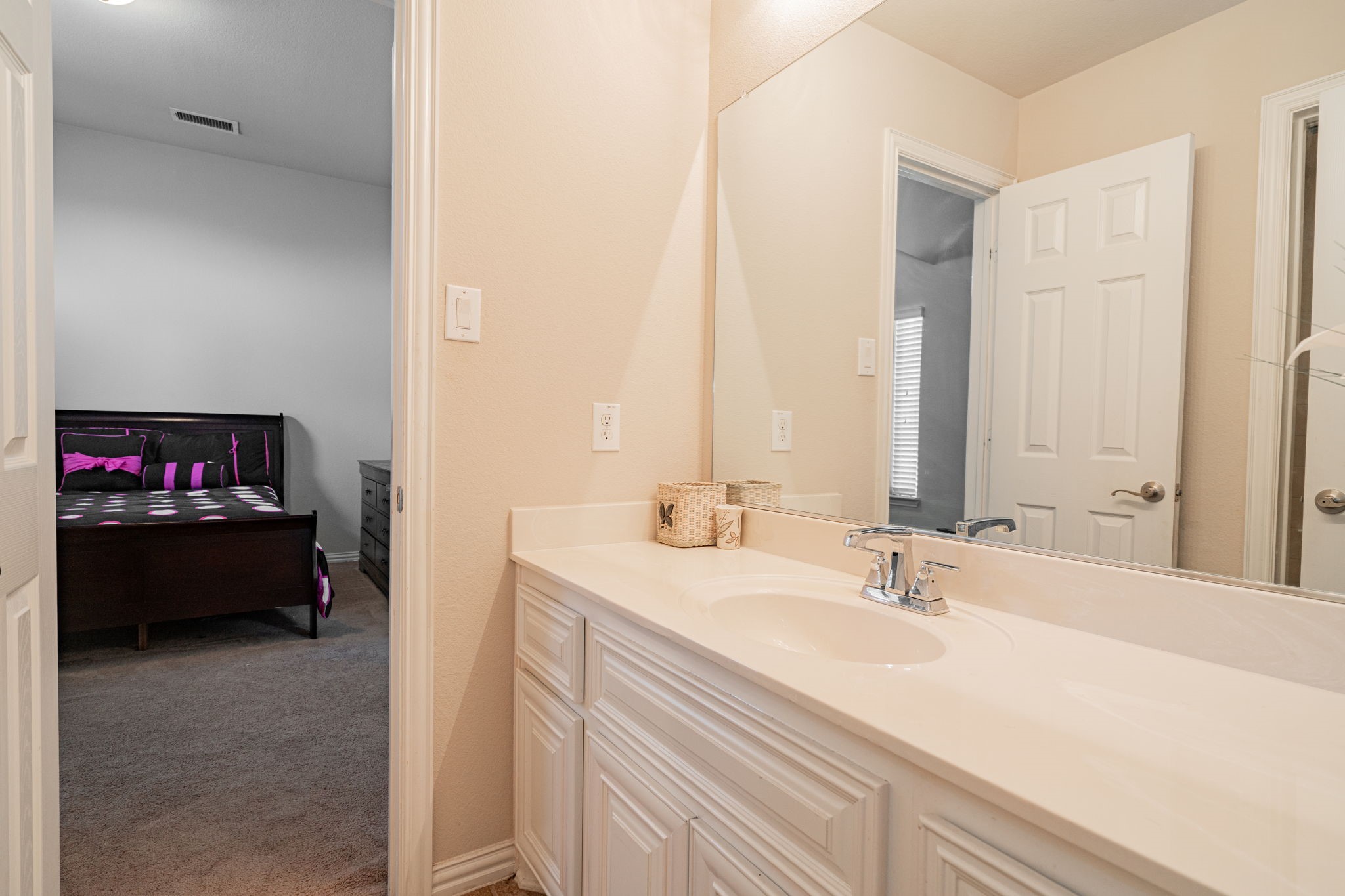 824 Regal Bluff Lane