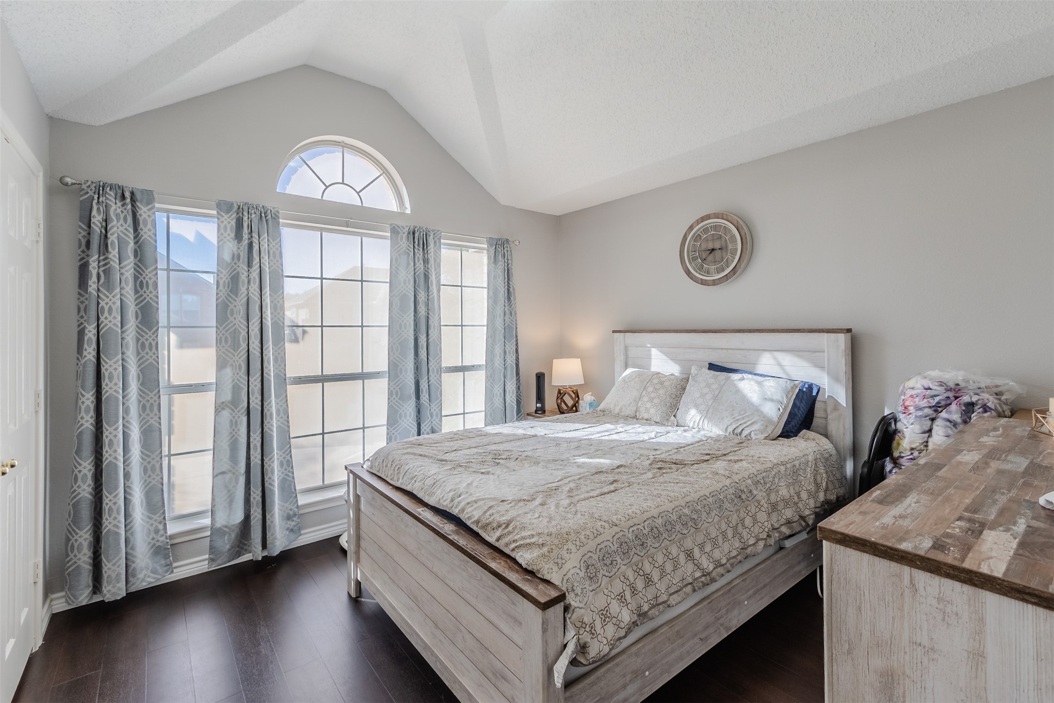 4210 Oak Mount Drive