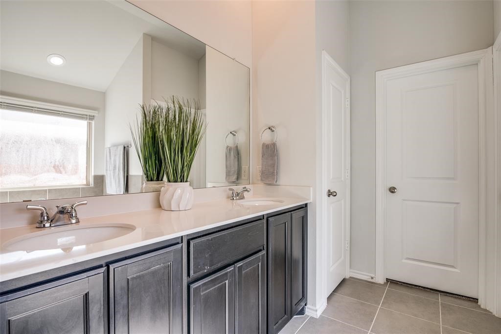 2526 Brookside Drive