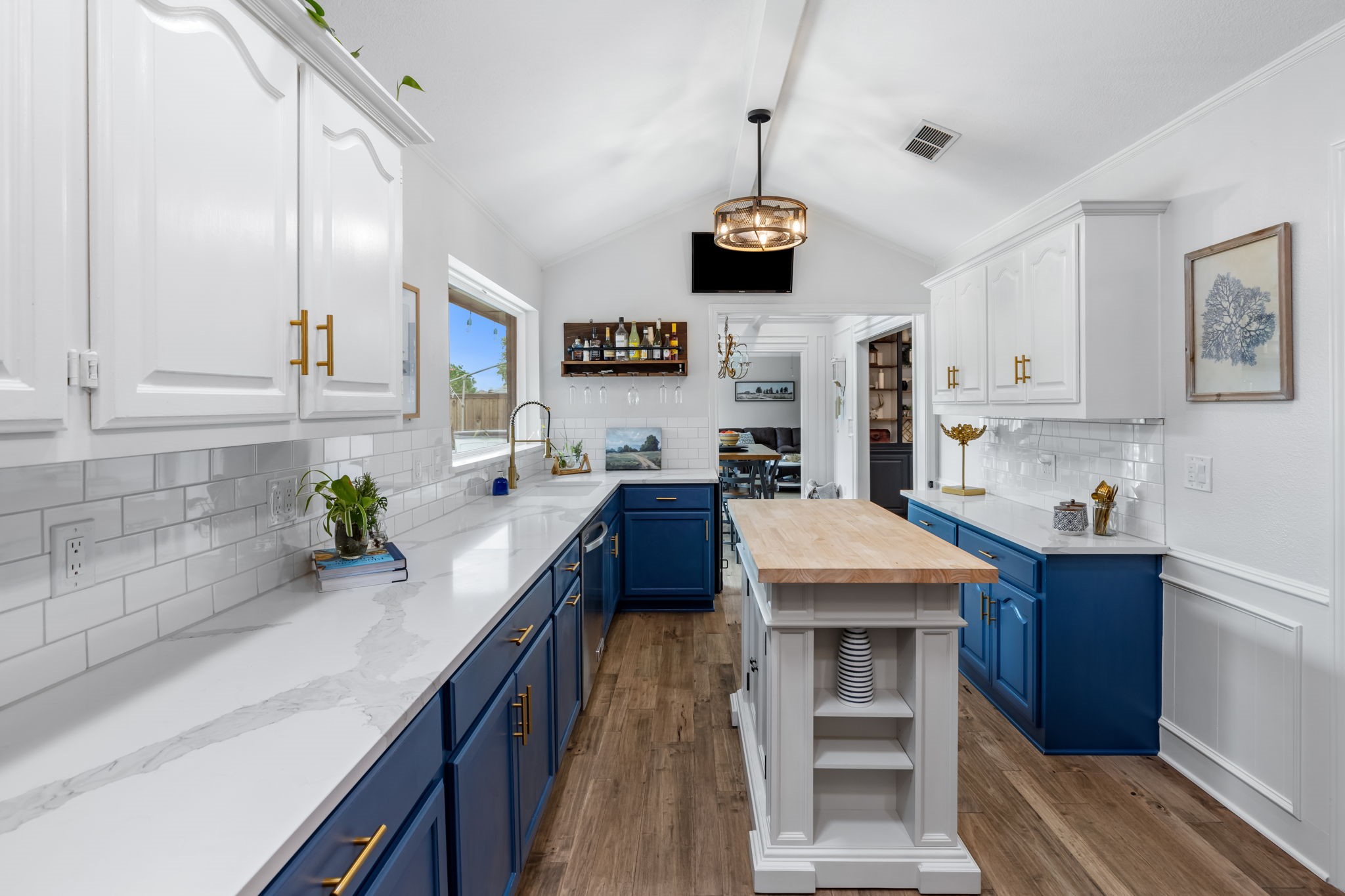 2301 Coleshire Drive