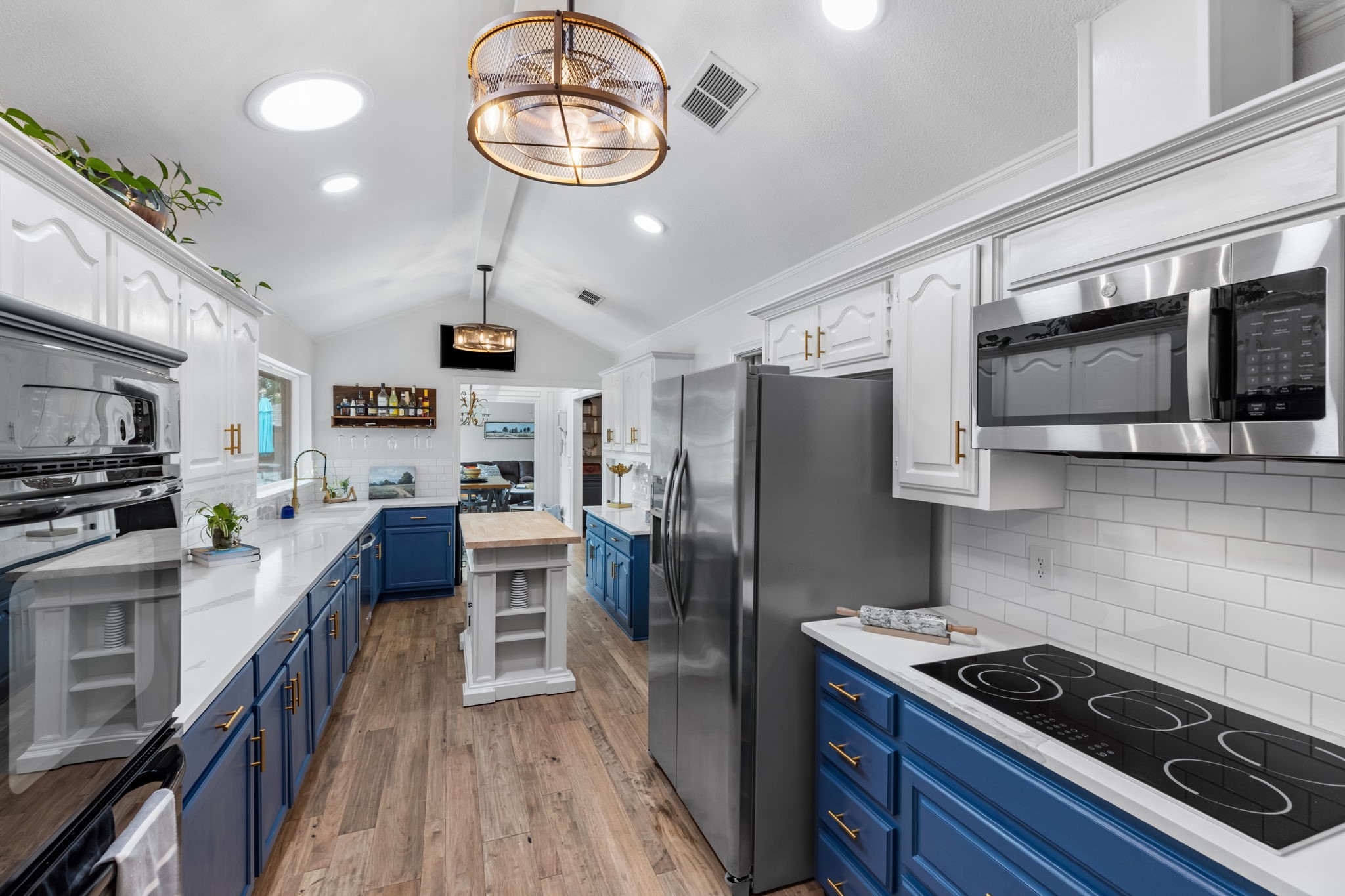 2301 Coleshire Drive