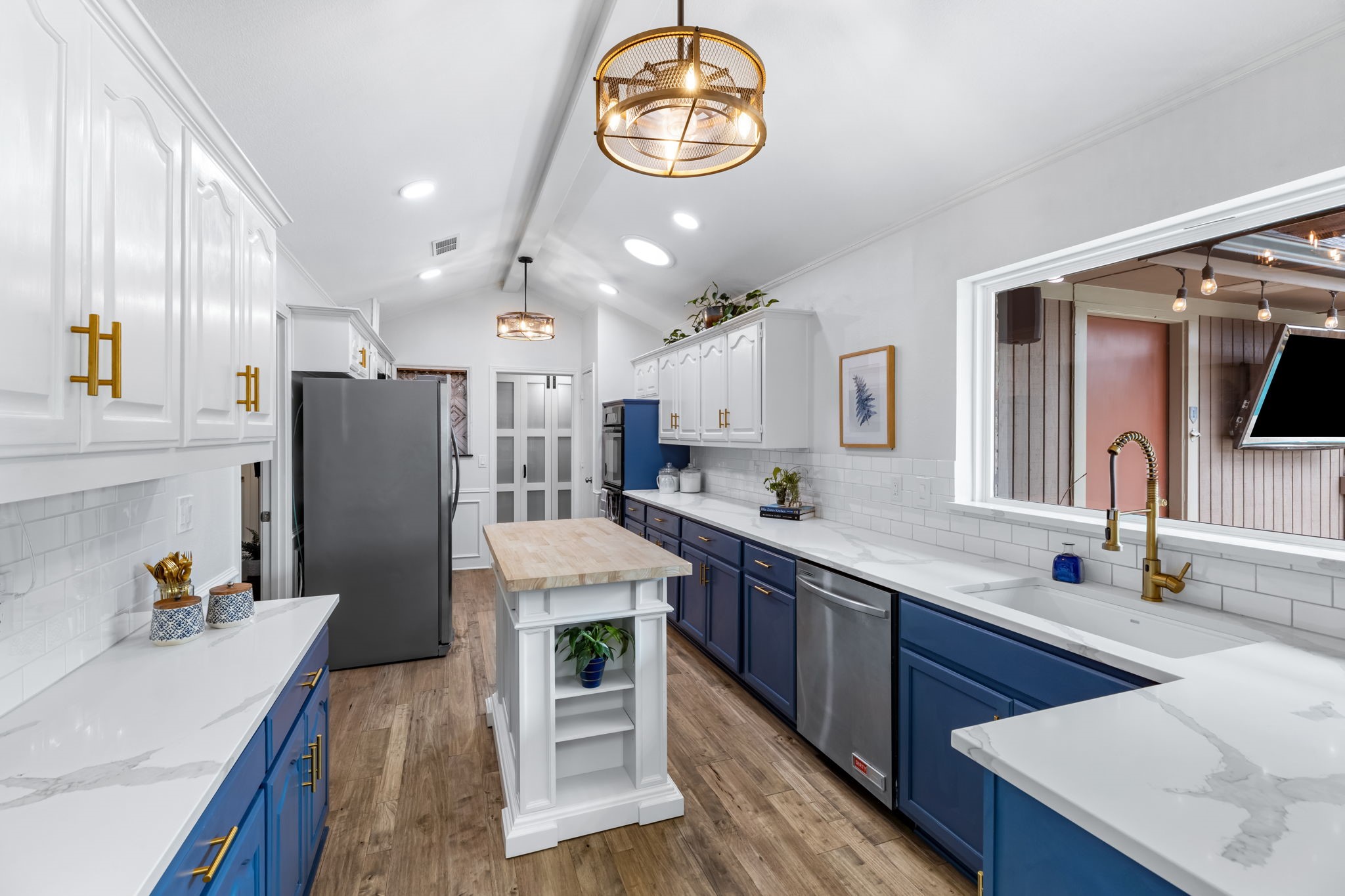 2301 Coleshire Drive