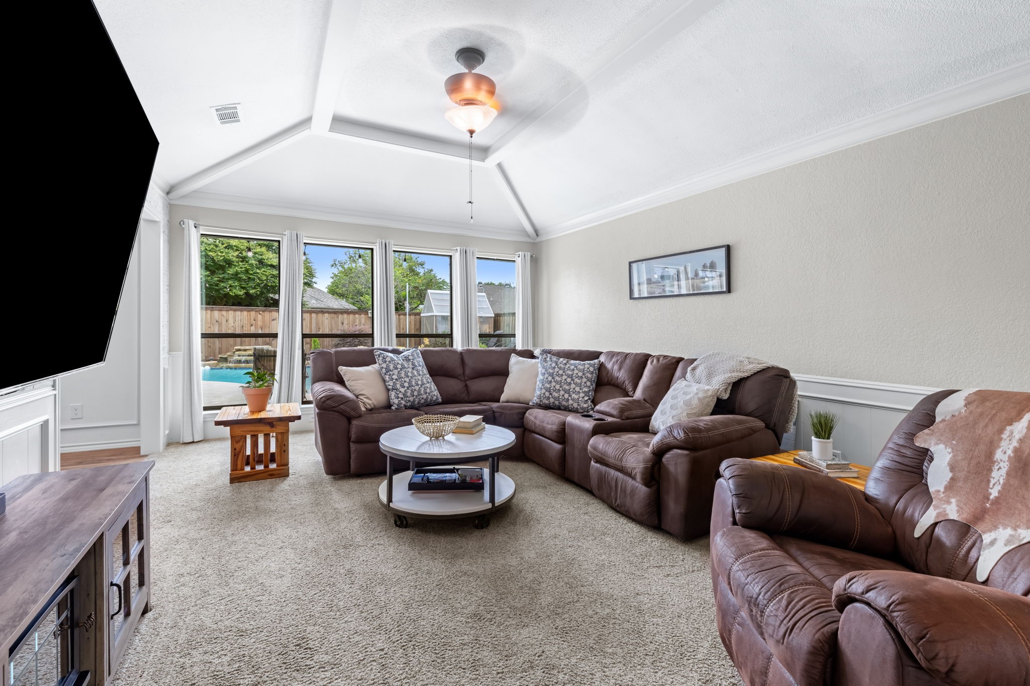 2301 Coleshire Drive