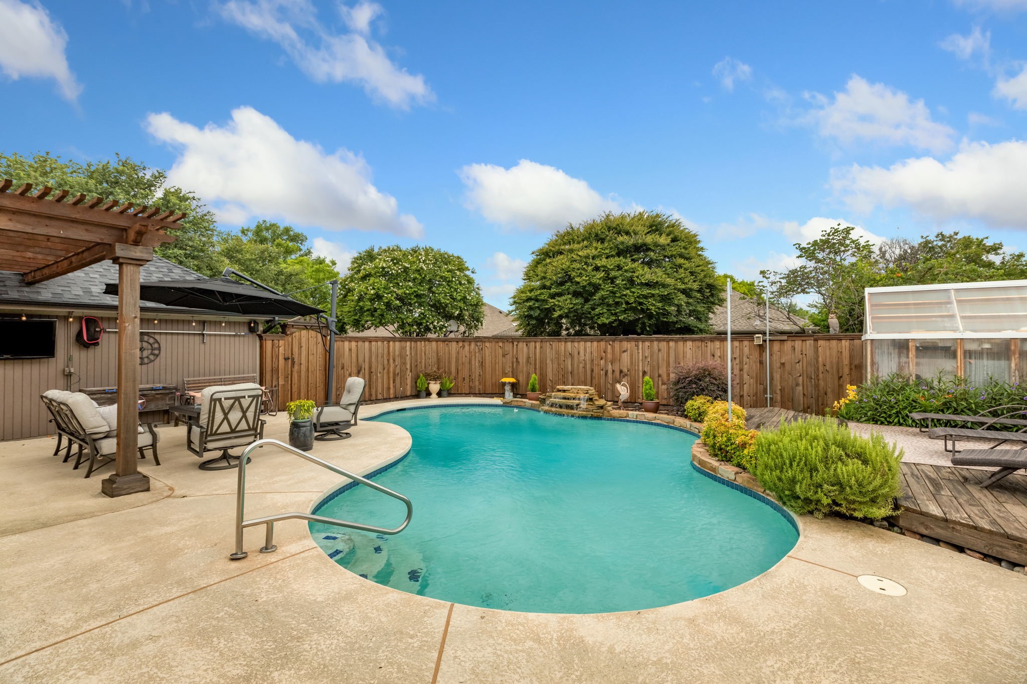 2301 Coleshire Drive