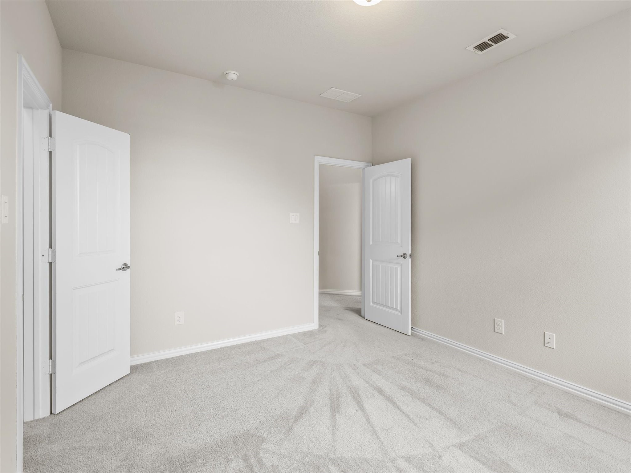 1221 Clearwater Drive