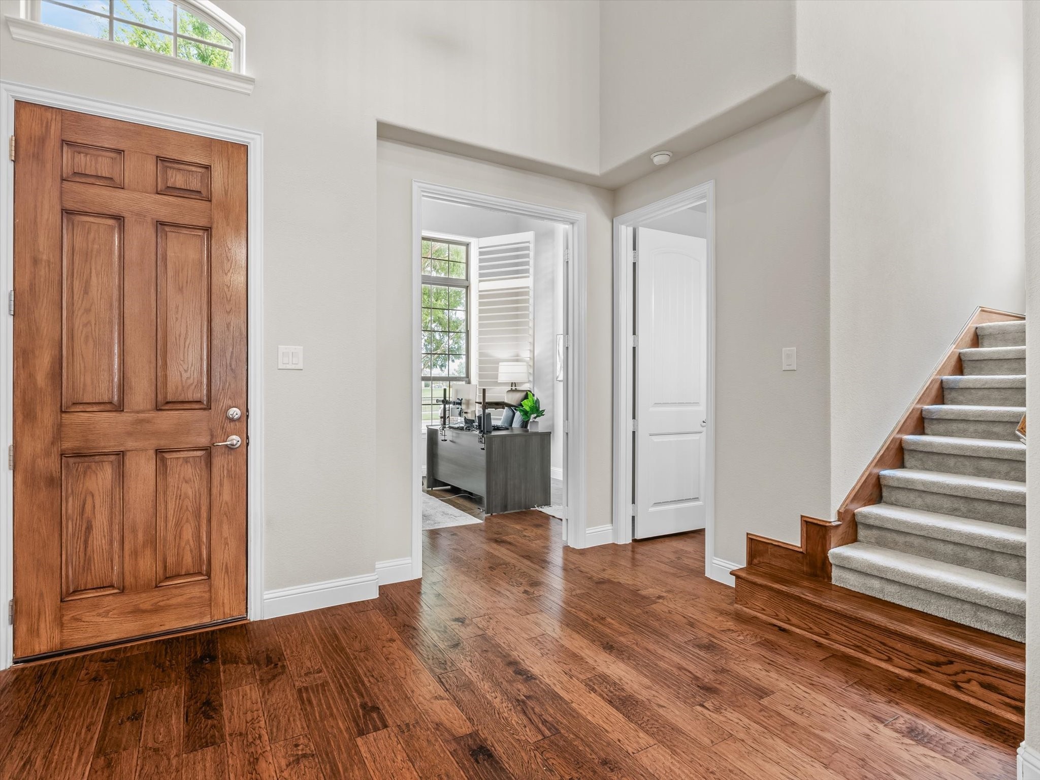 1221 Clearwater Drive