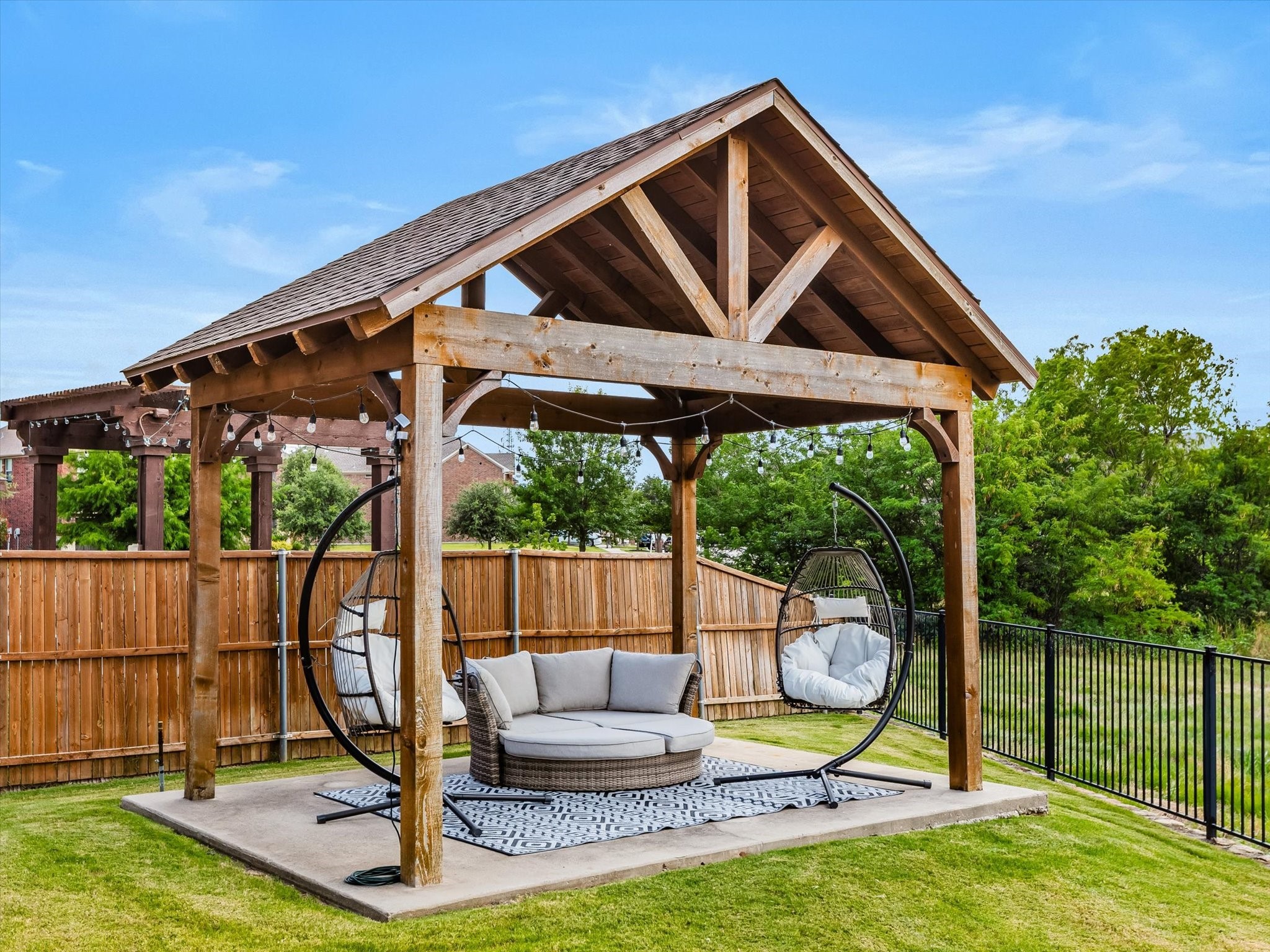 1221 Clearwater Drive