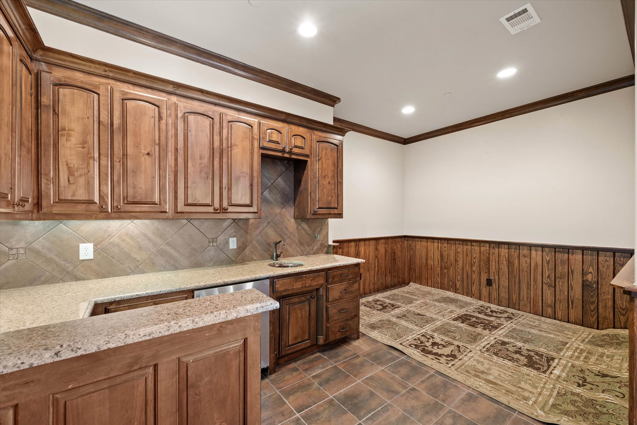 1600 Enclave Court
