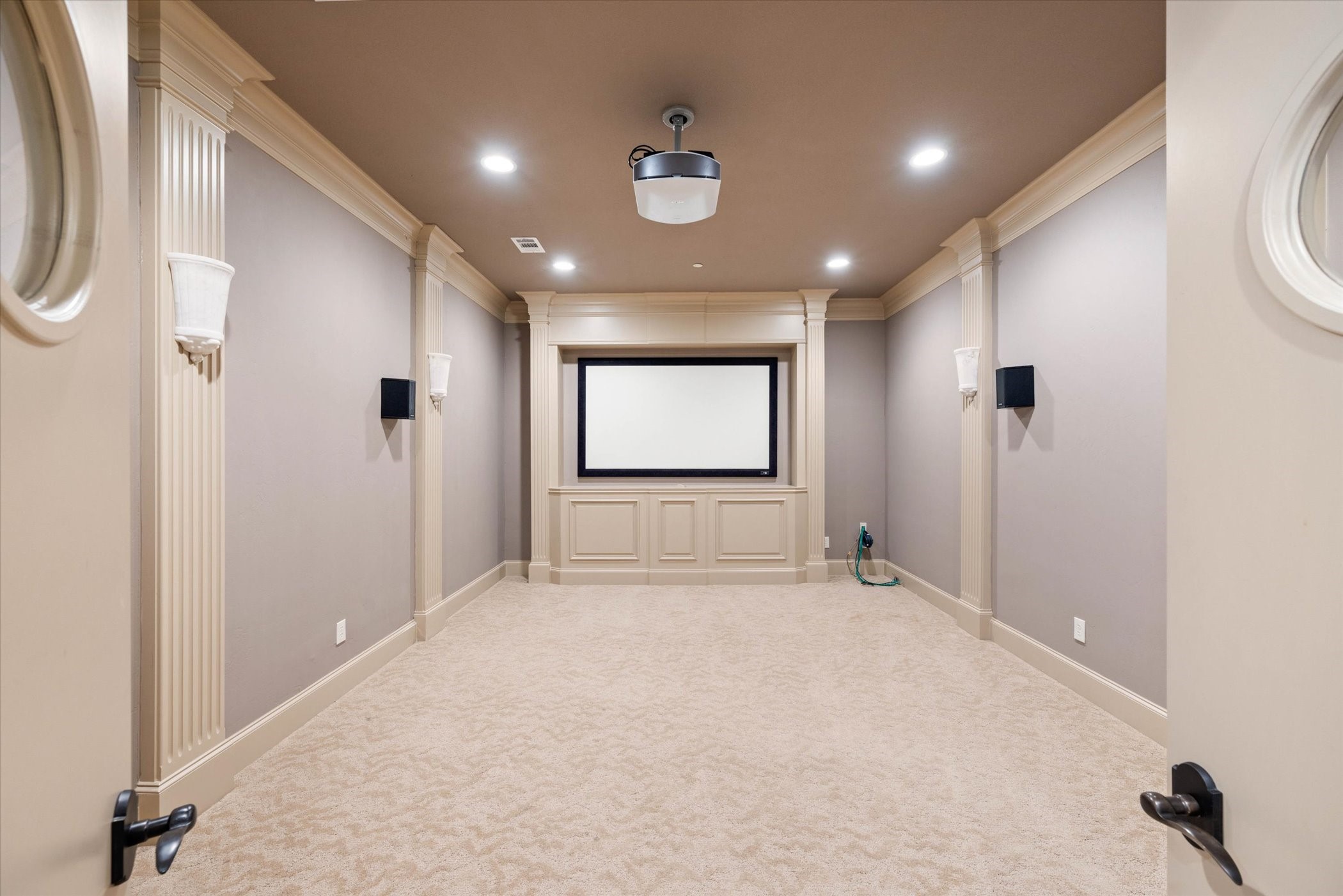 1600 Enclave Court