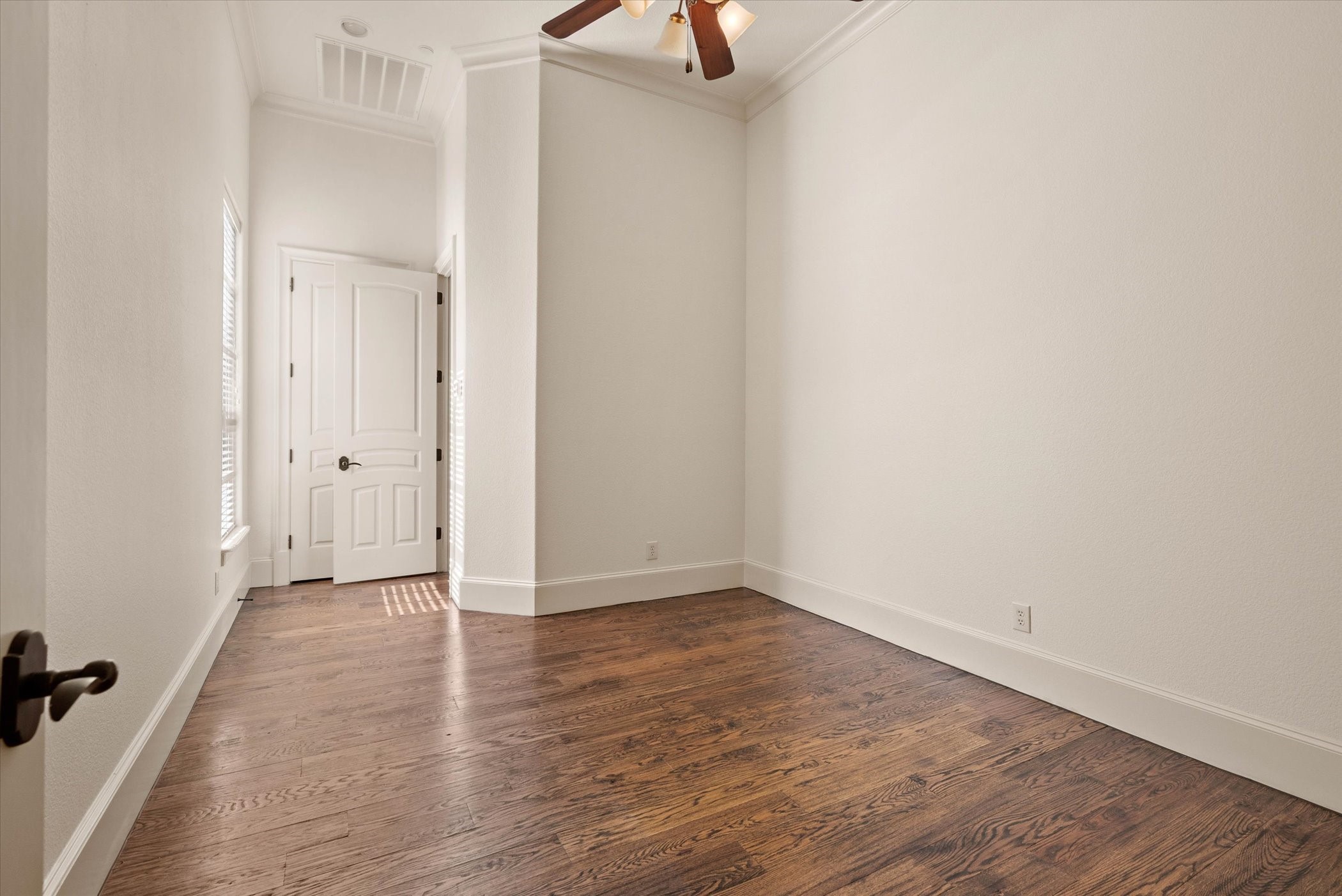 1600 Enclave Court