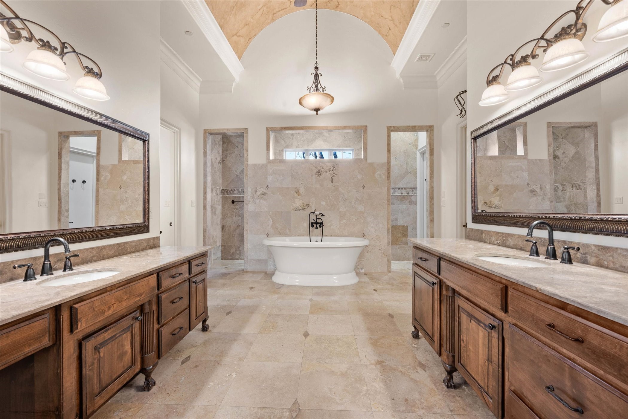 1600 Enclave Court