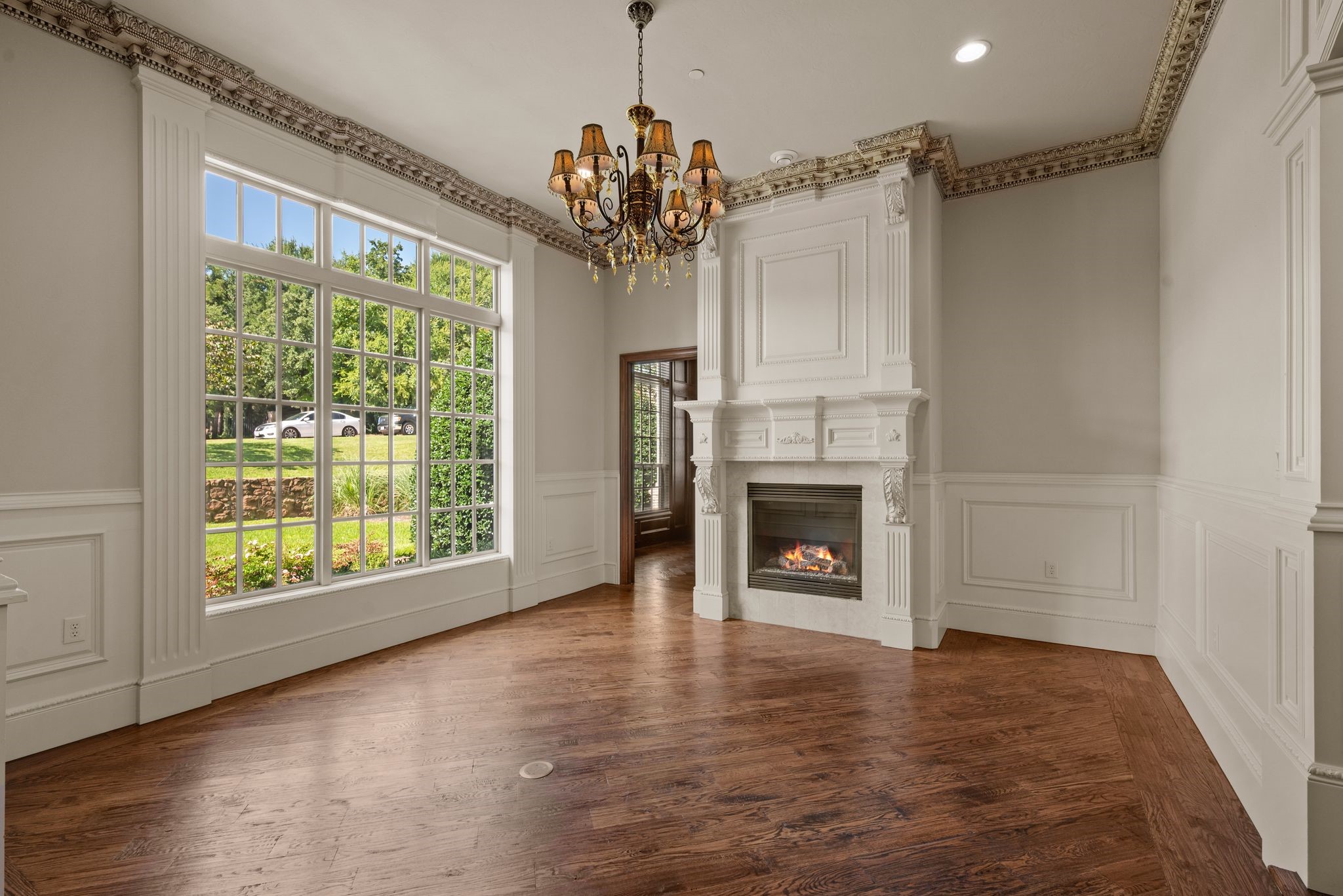 1600 Enclave Court