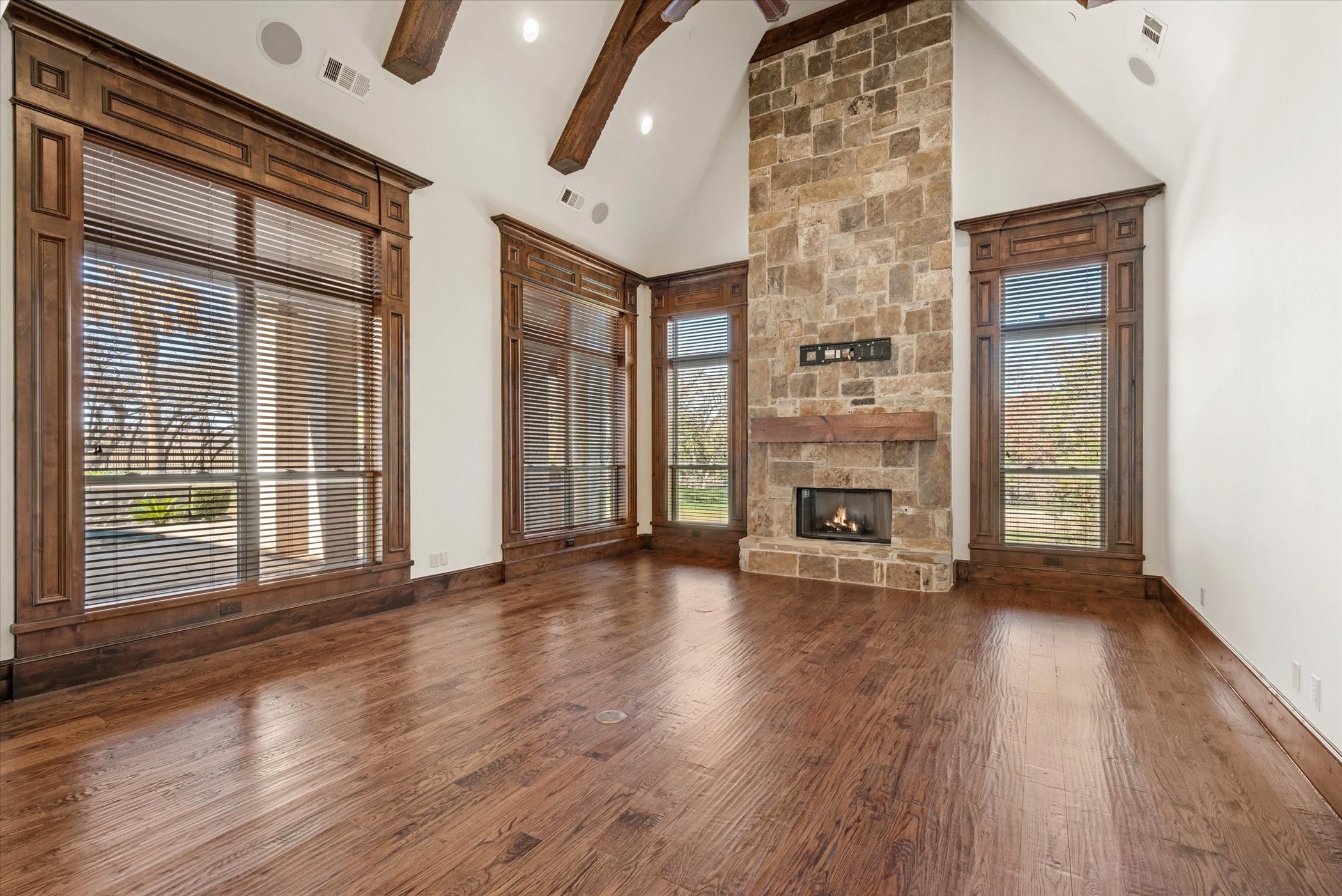1600 Enclave Court