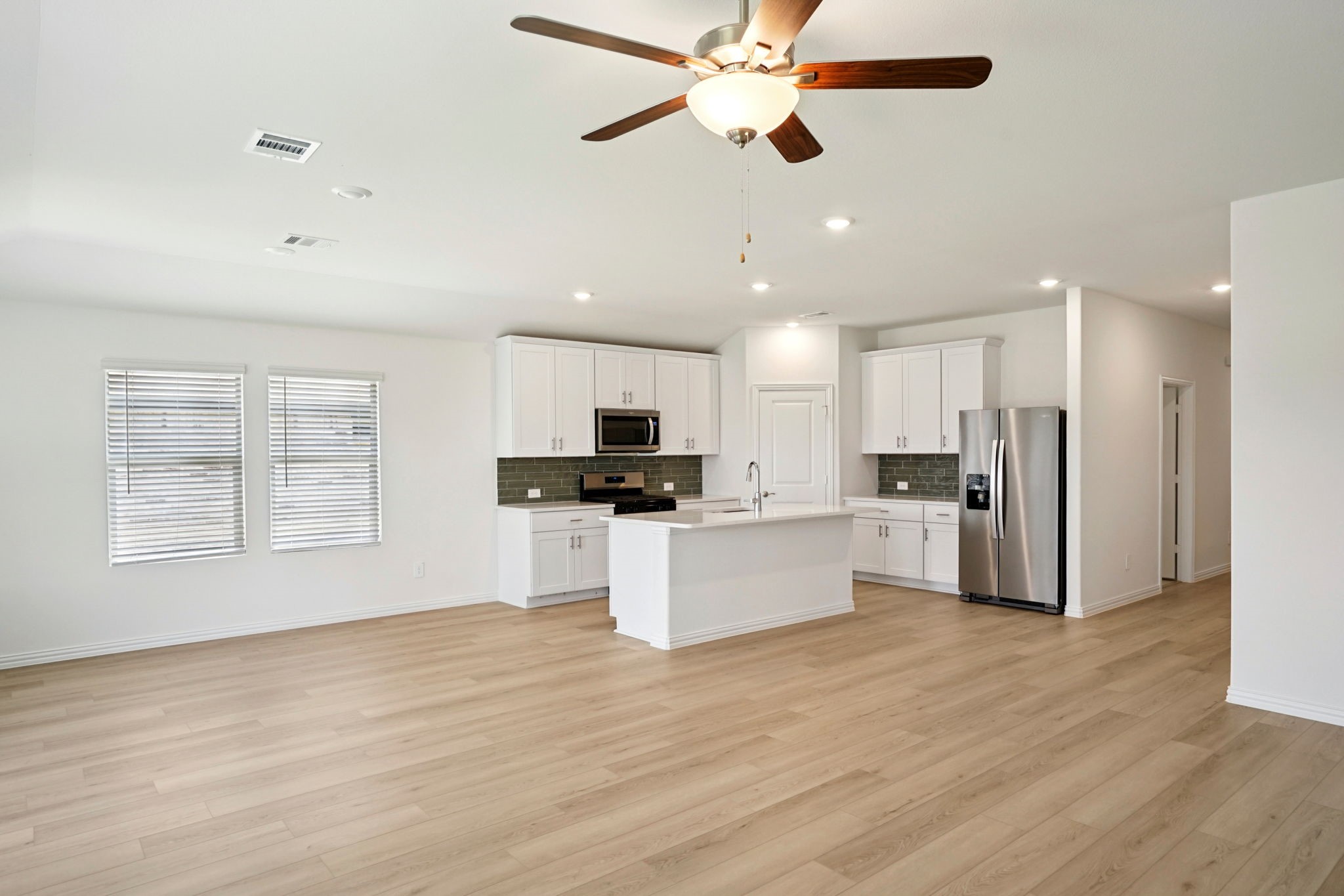 2135 Horseshoe Lane