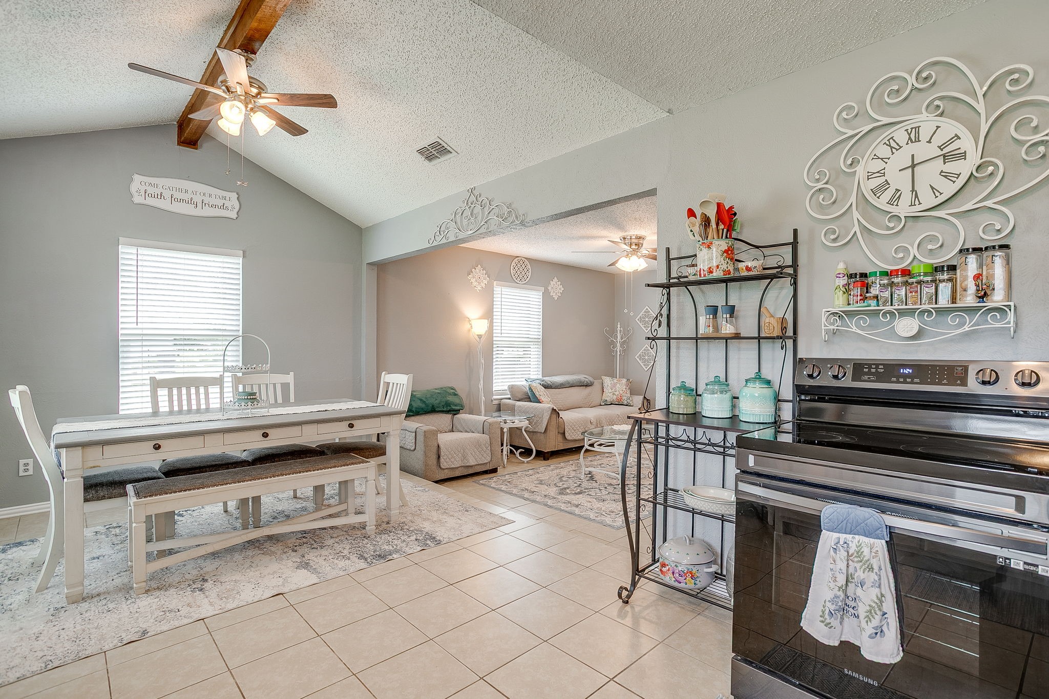 1201 County Road 1107