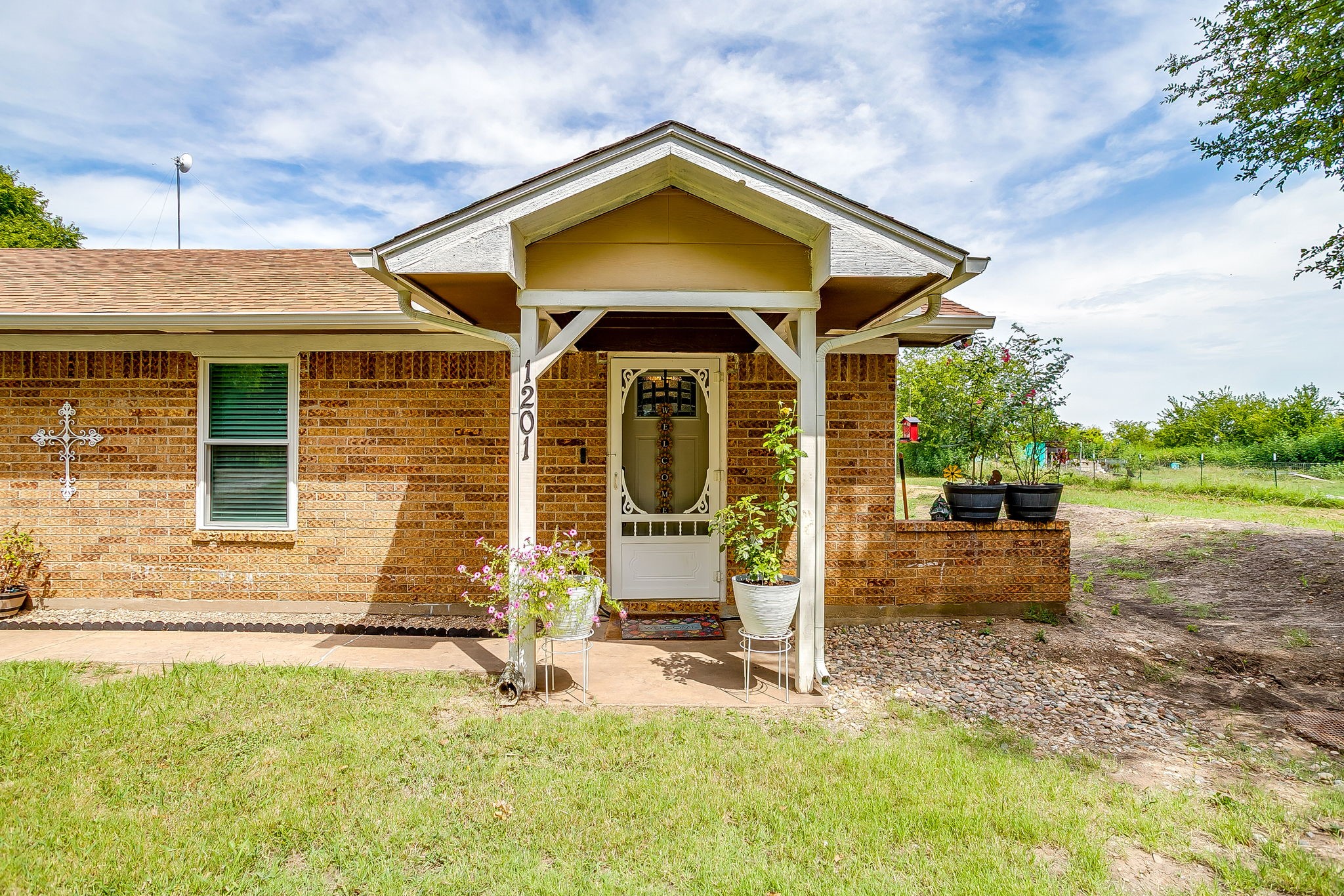 1201 County Road 1107
