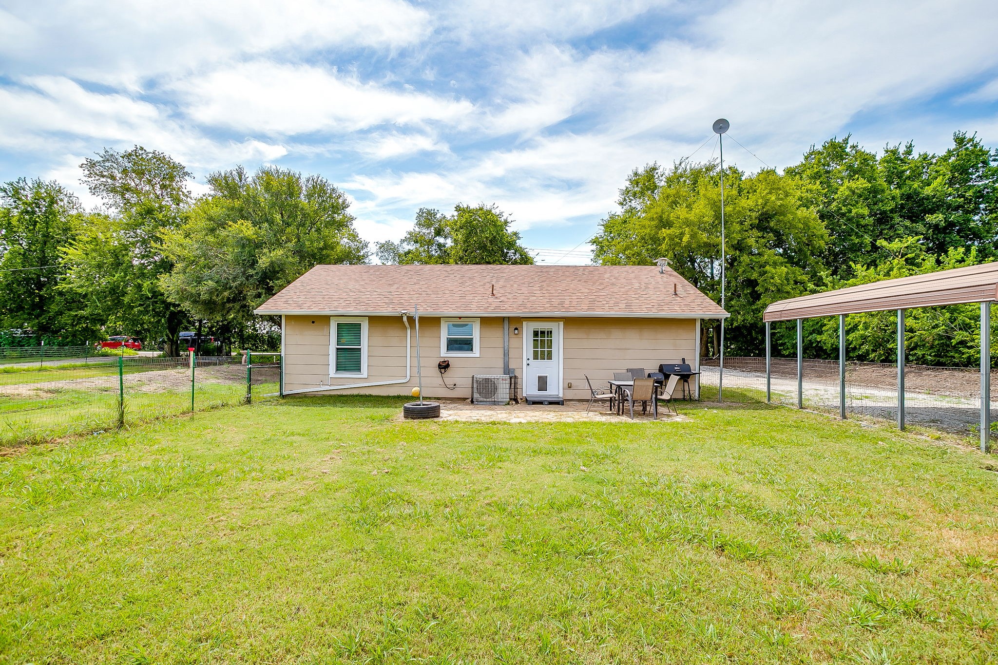 1201 County Road 1107