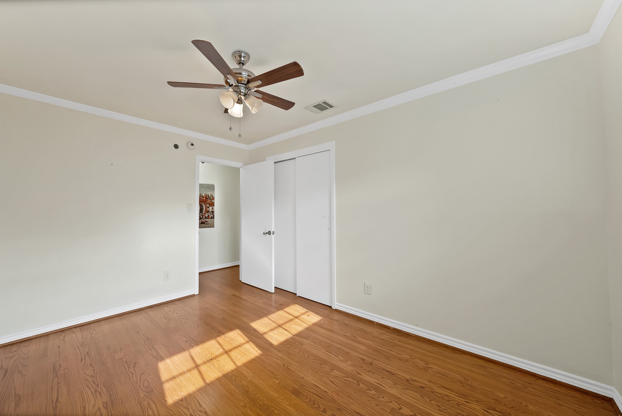 2835 W Colorado Boulevard