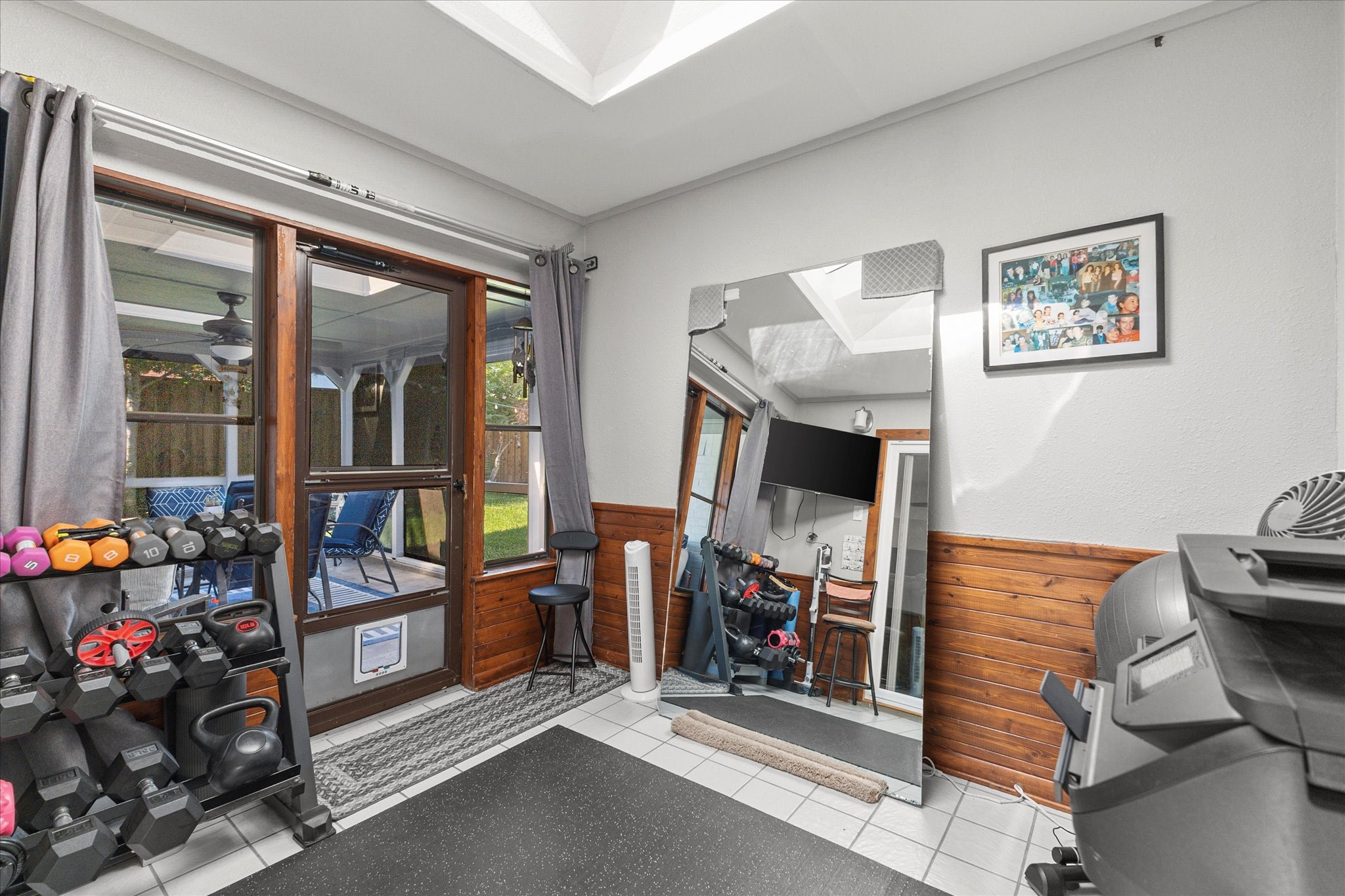 1323 Fernwood Drive