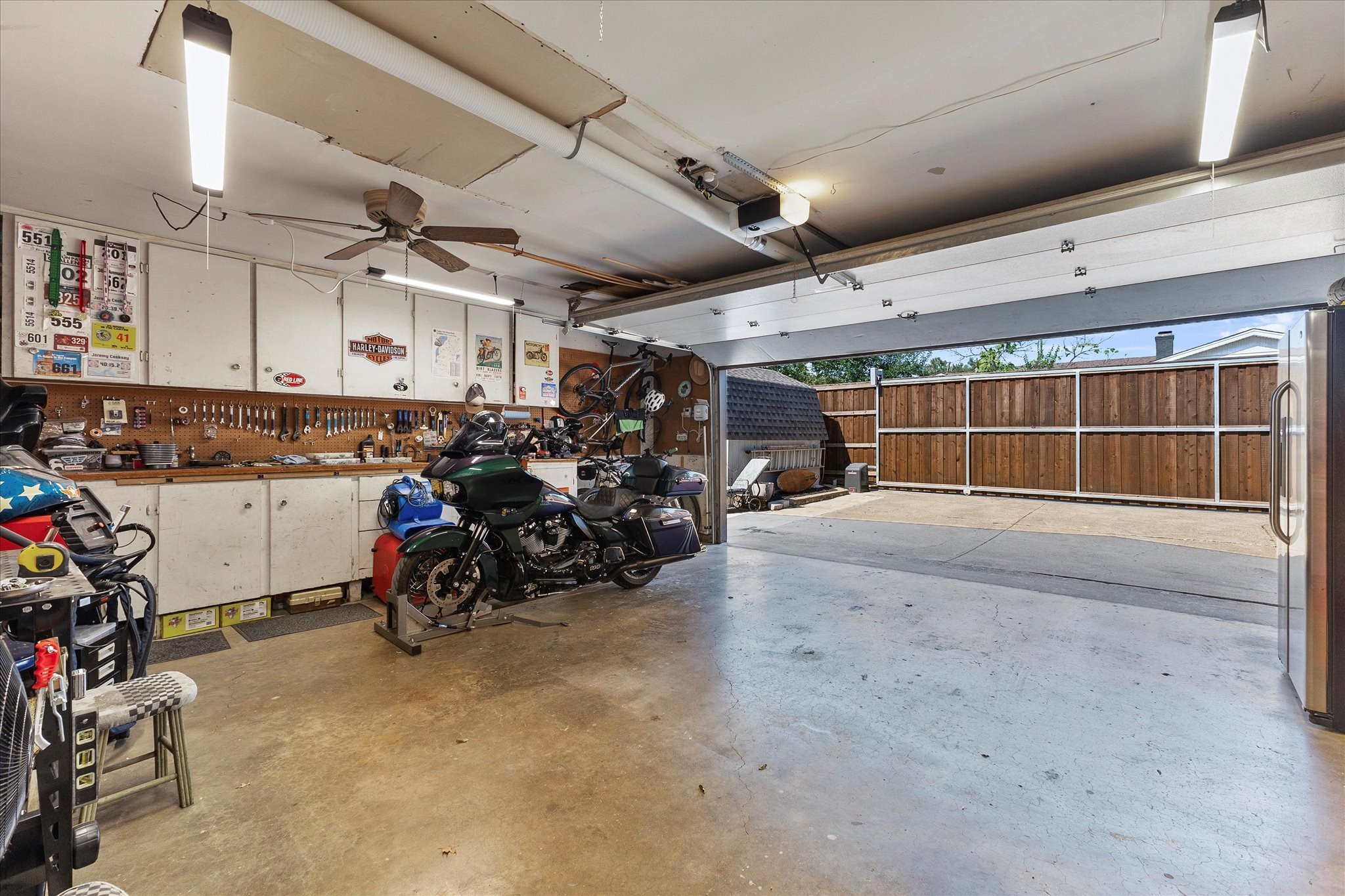 1323 Fernwood Drive