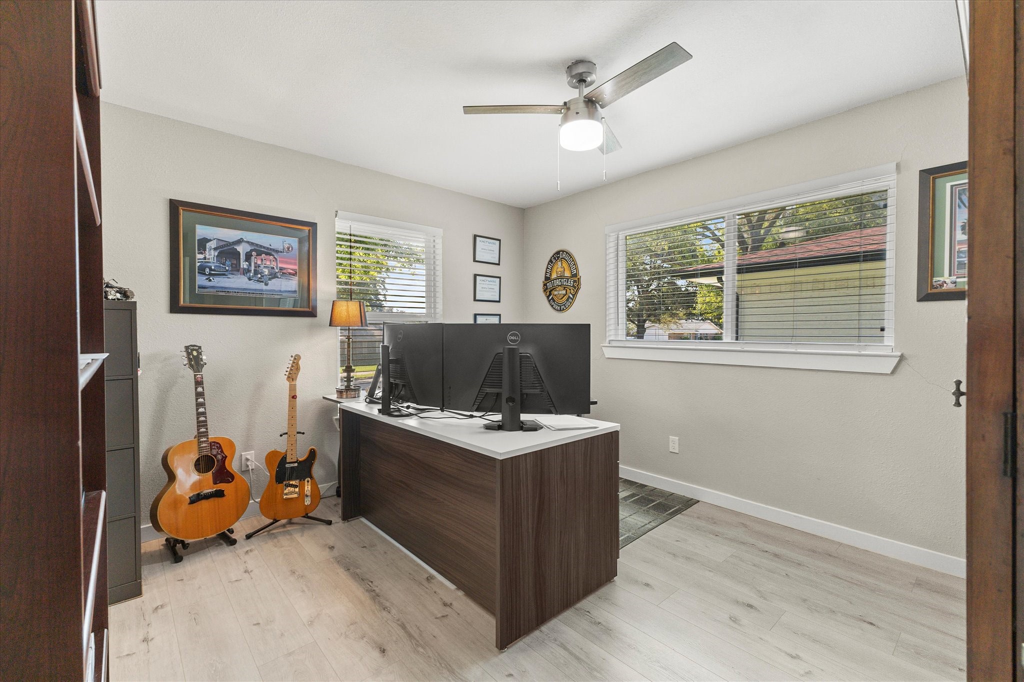 1323 Fernwood Drive