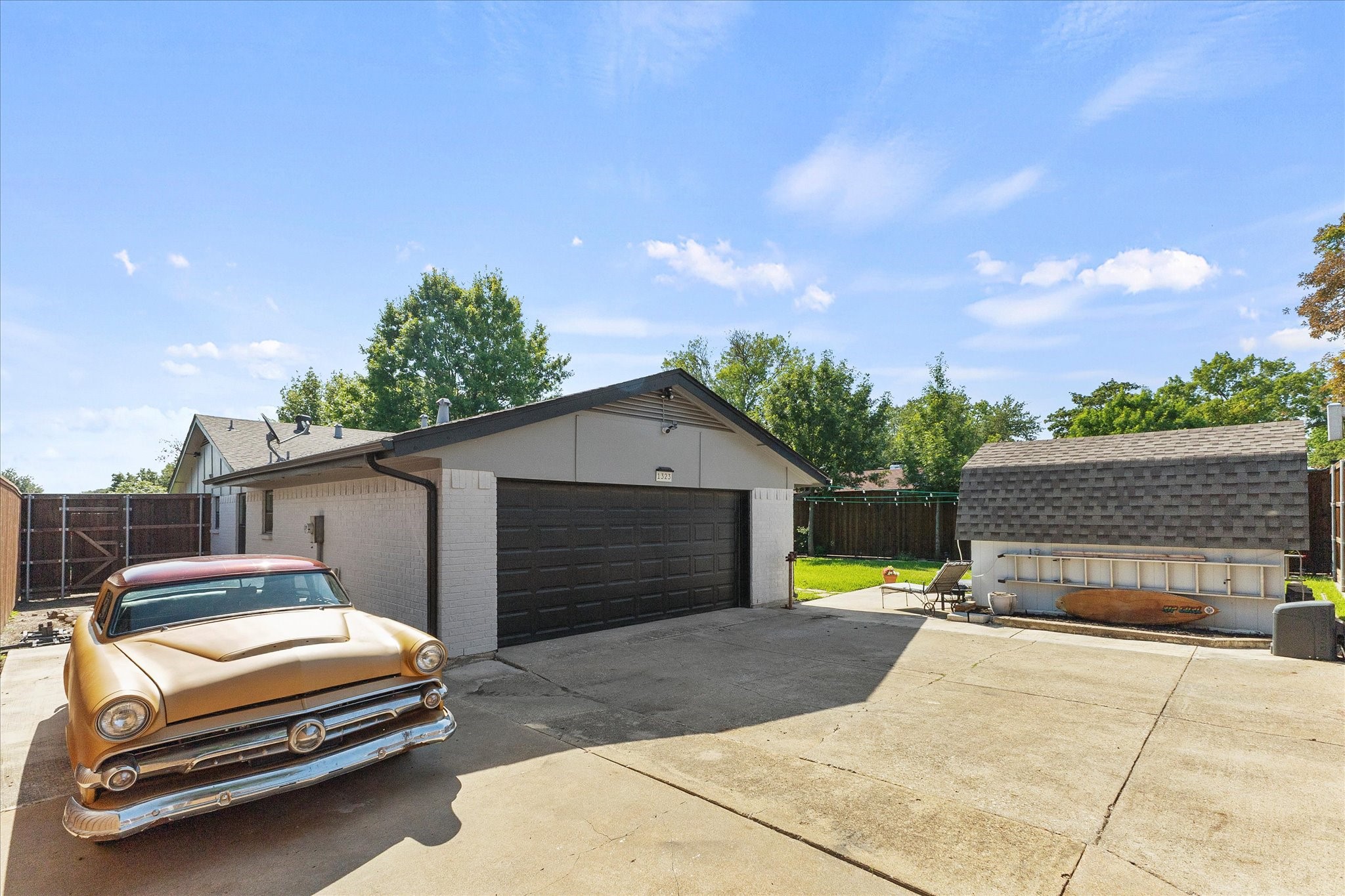 1323 Fernwood Drive