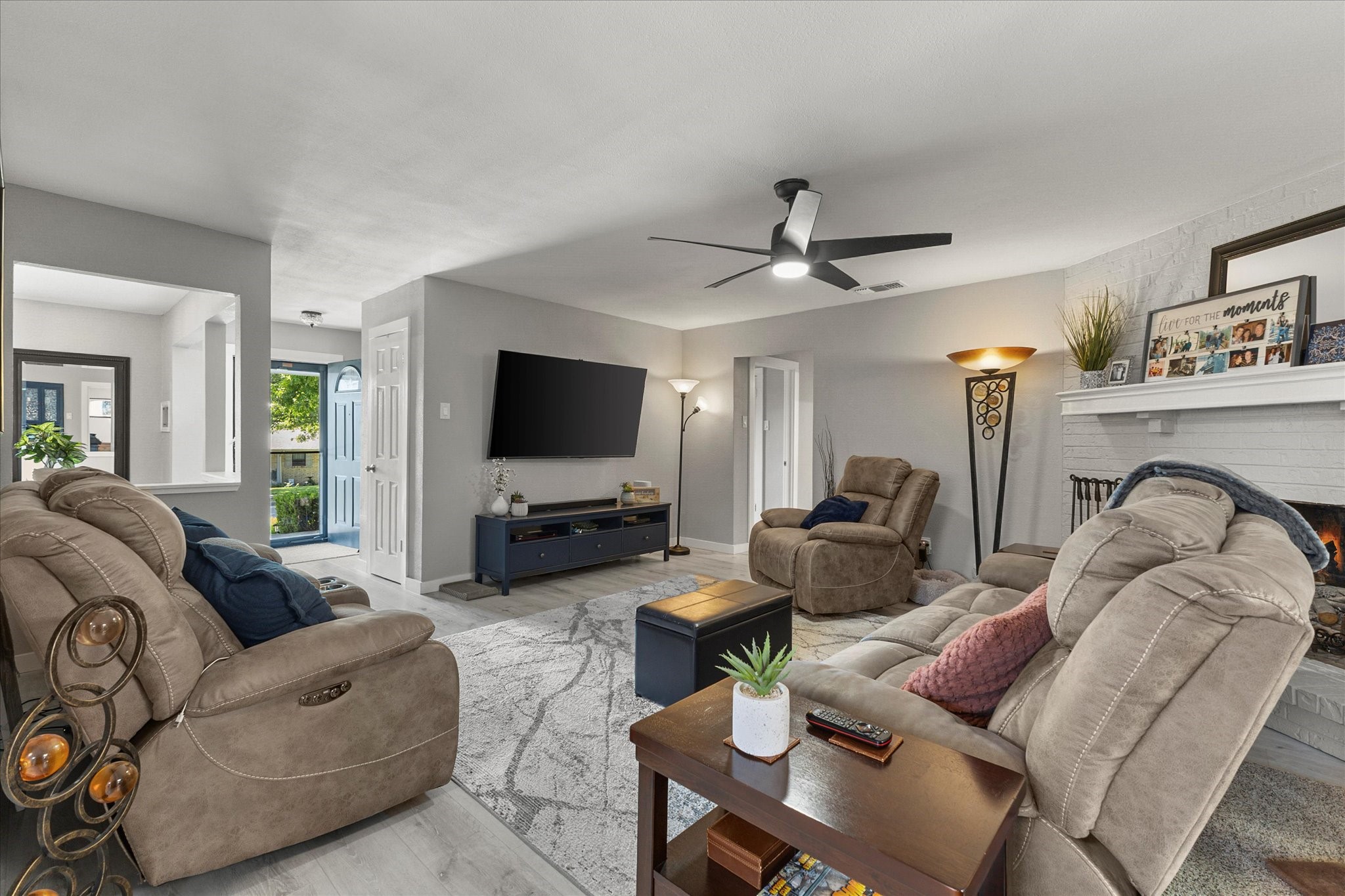 1323 Fernwood Drive