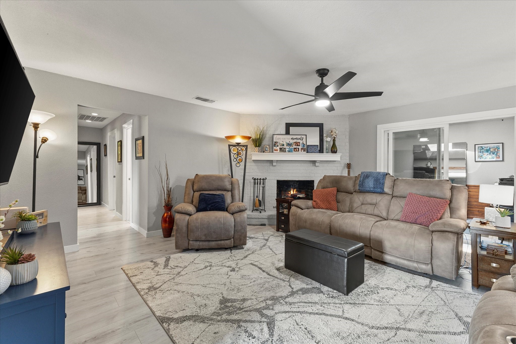 1323 Fernwood Drive