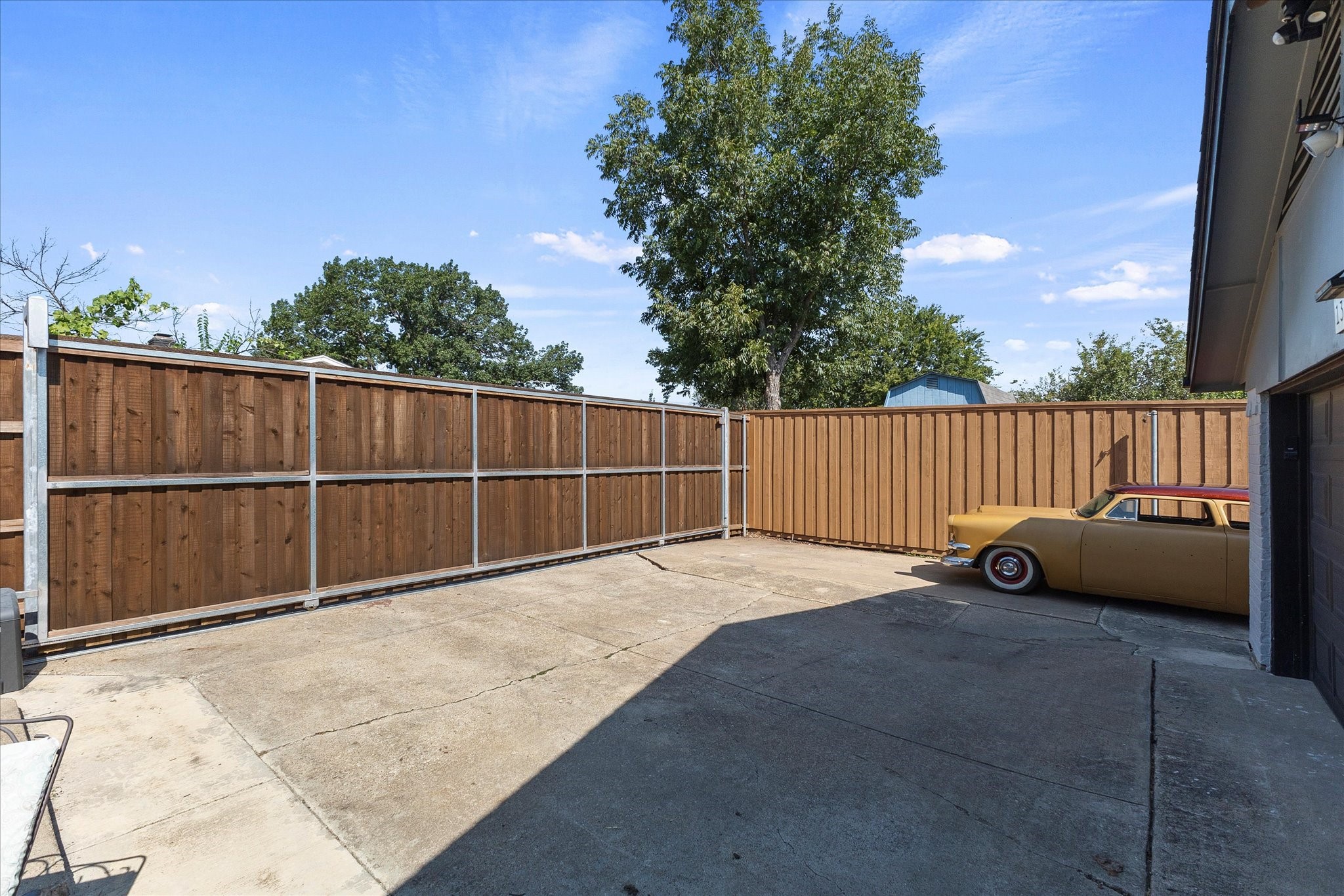1323 Fernwood Drive
