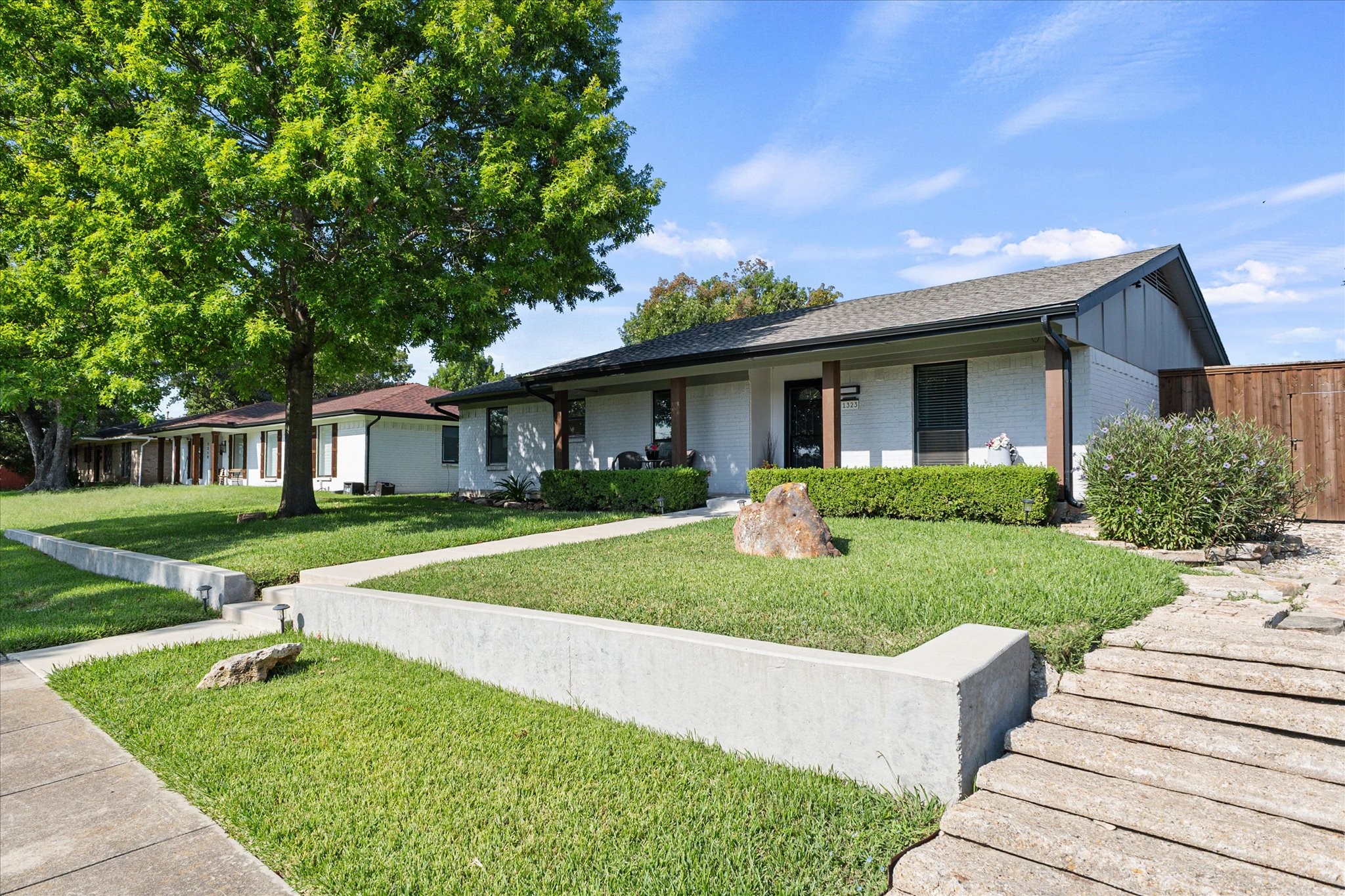 1323 Fernwood Drive