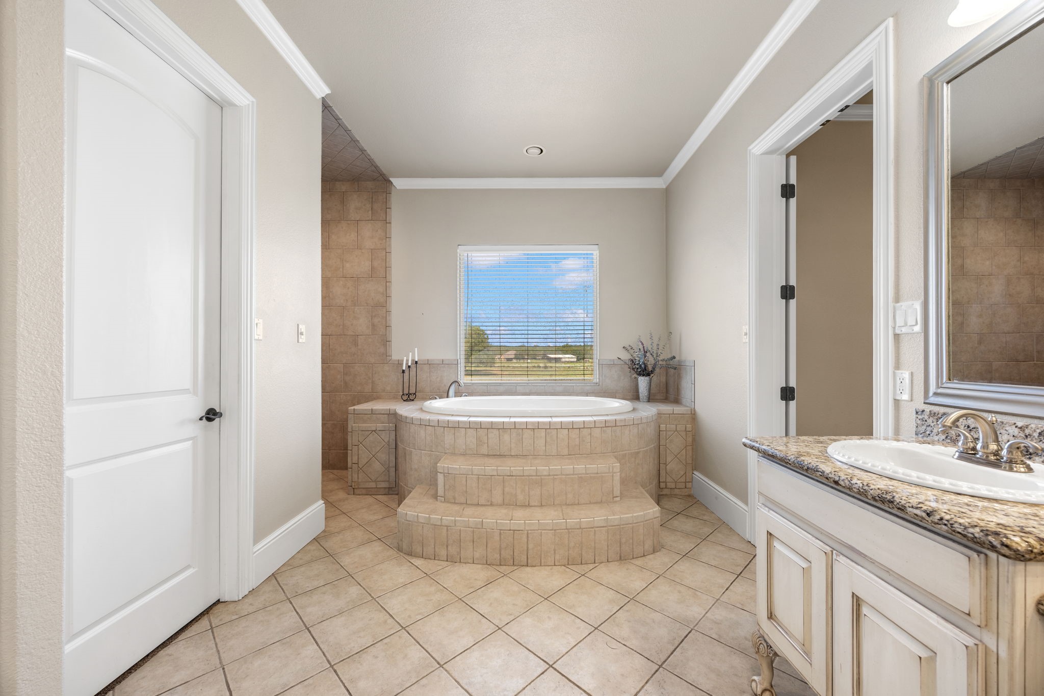 3813 County Road 2212