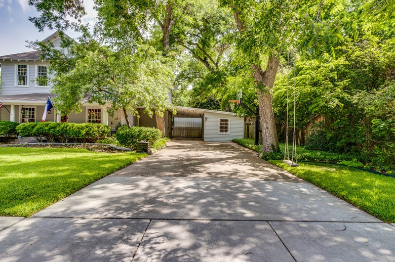 708 W Marvin Avenue