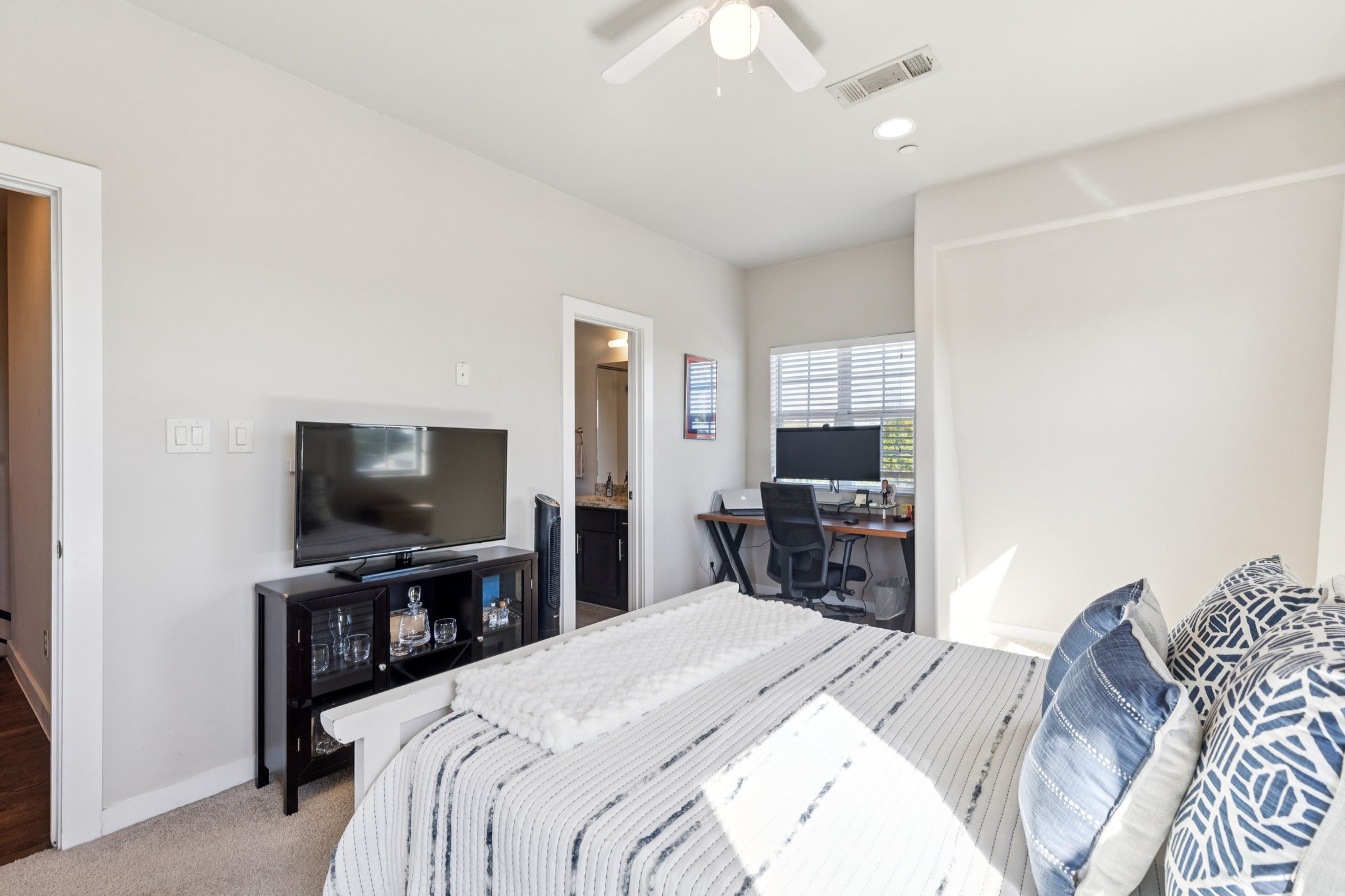 5820 Bryan Parkway 10