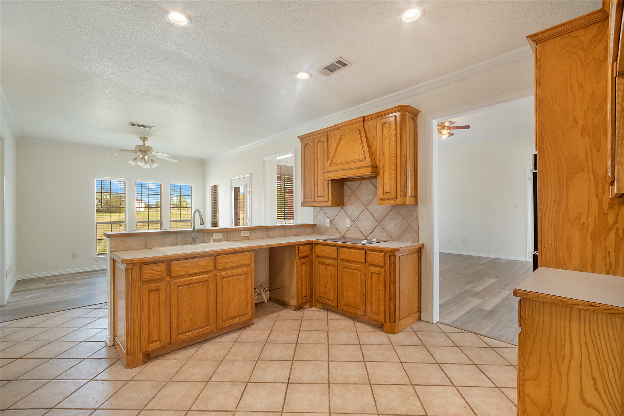 9467 Blarney Stone Way