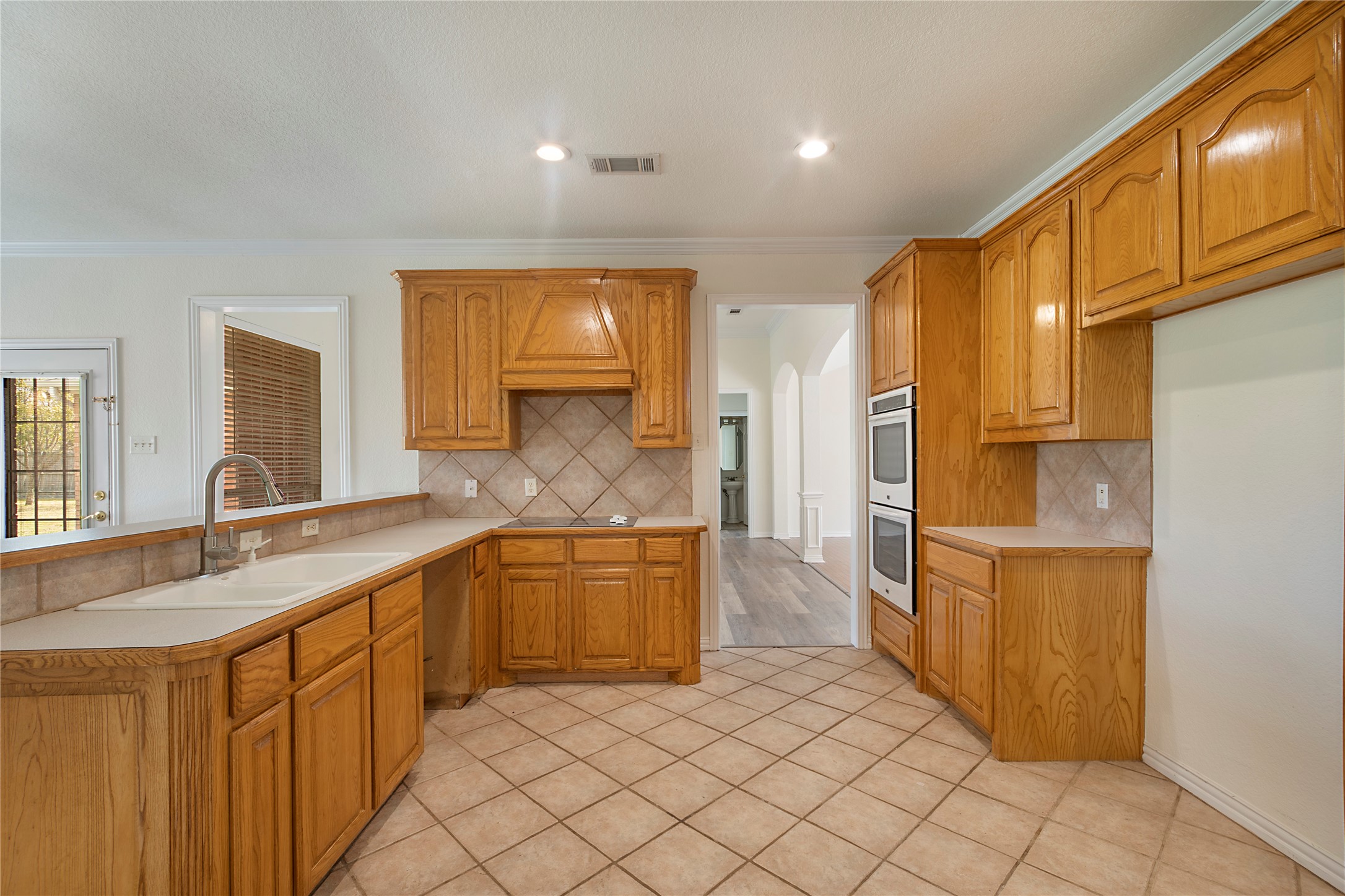 9467 Blarney Stone Way