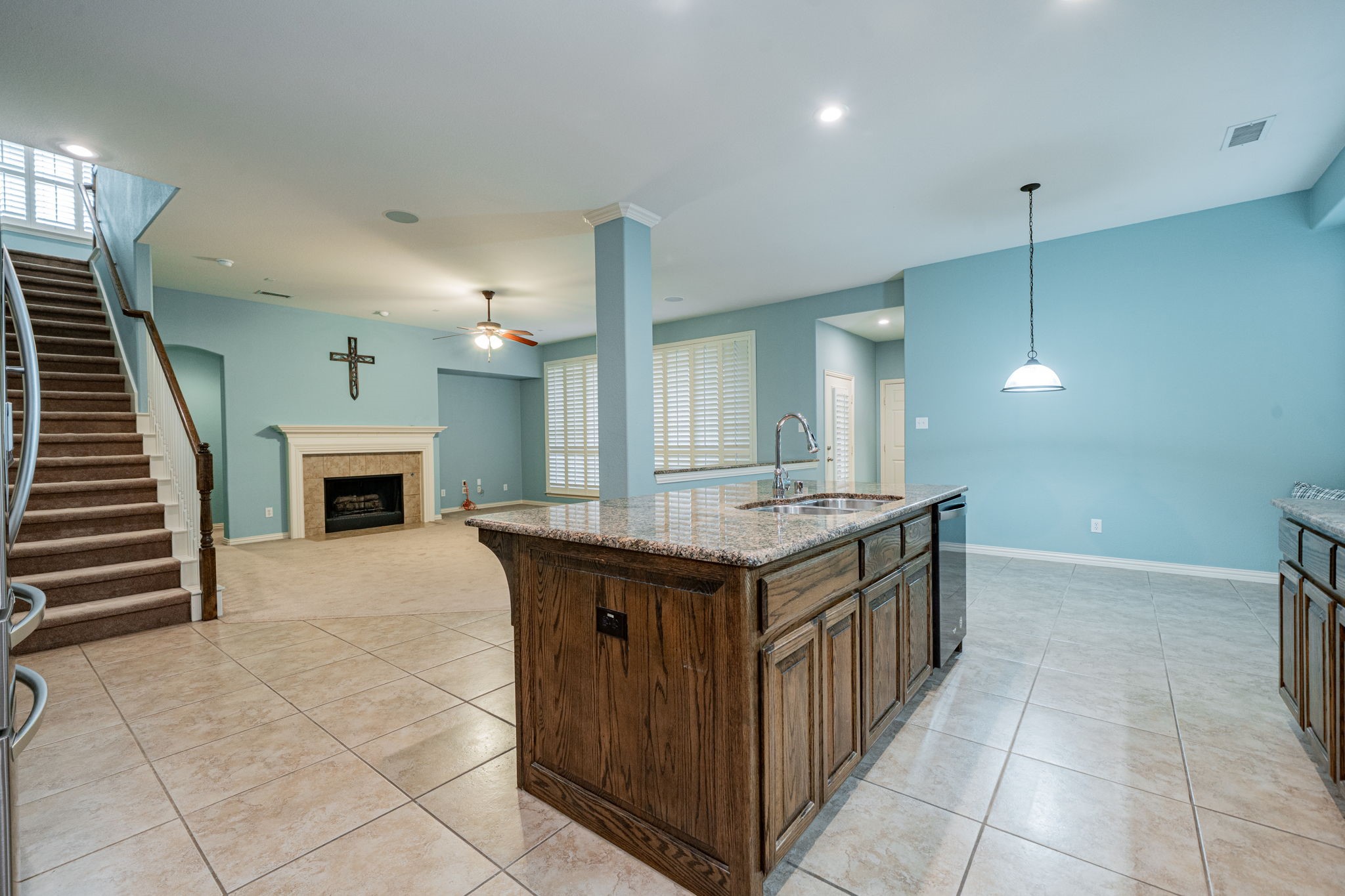 7803 Hillsdale Drive