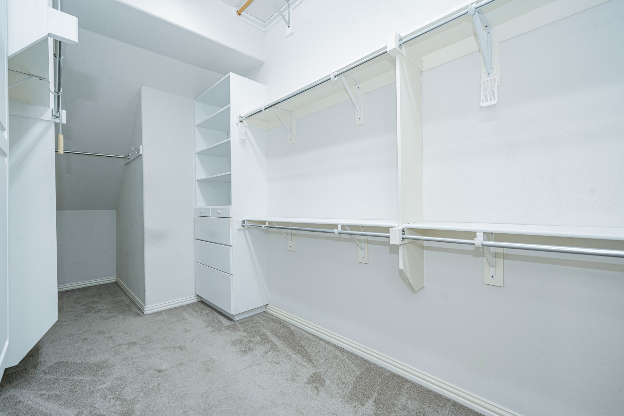 7803 Hillsdale Drive