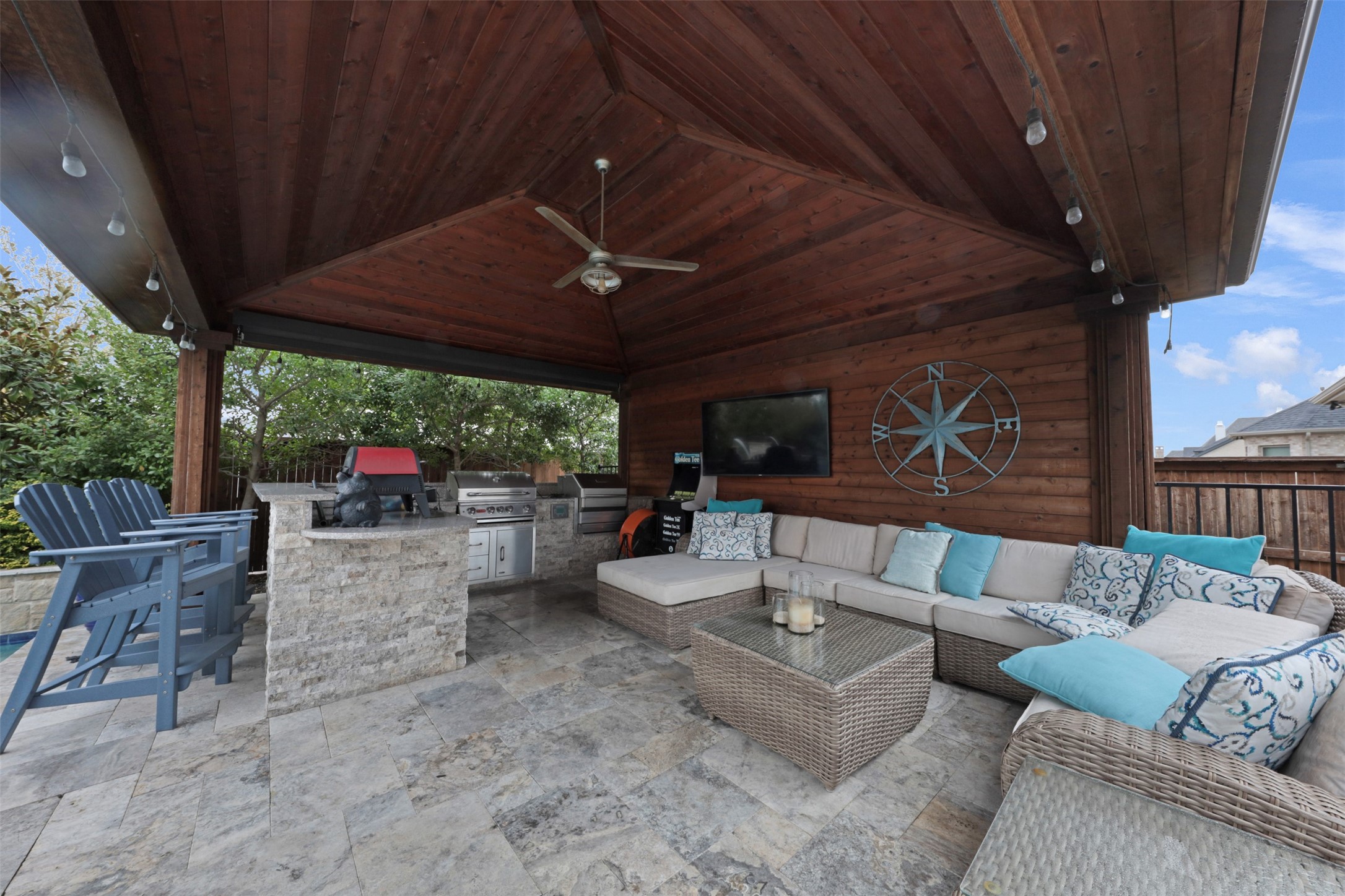 4105 Parkview Boulevard