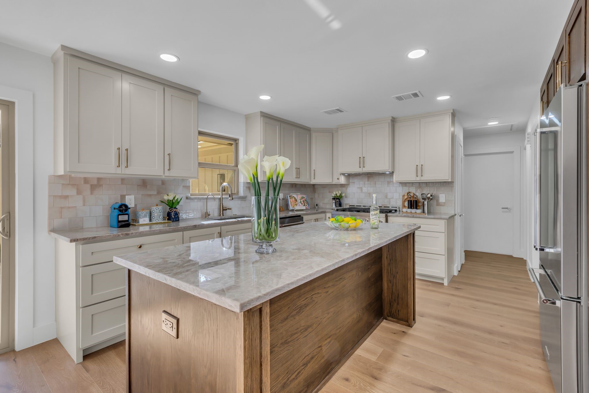 6108 Danbury Lane