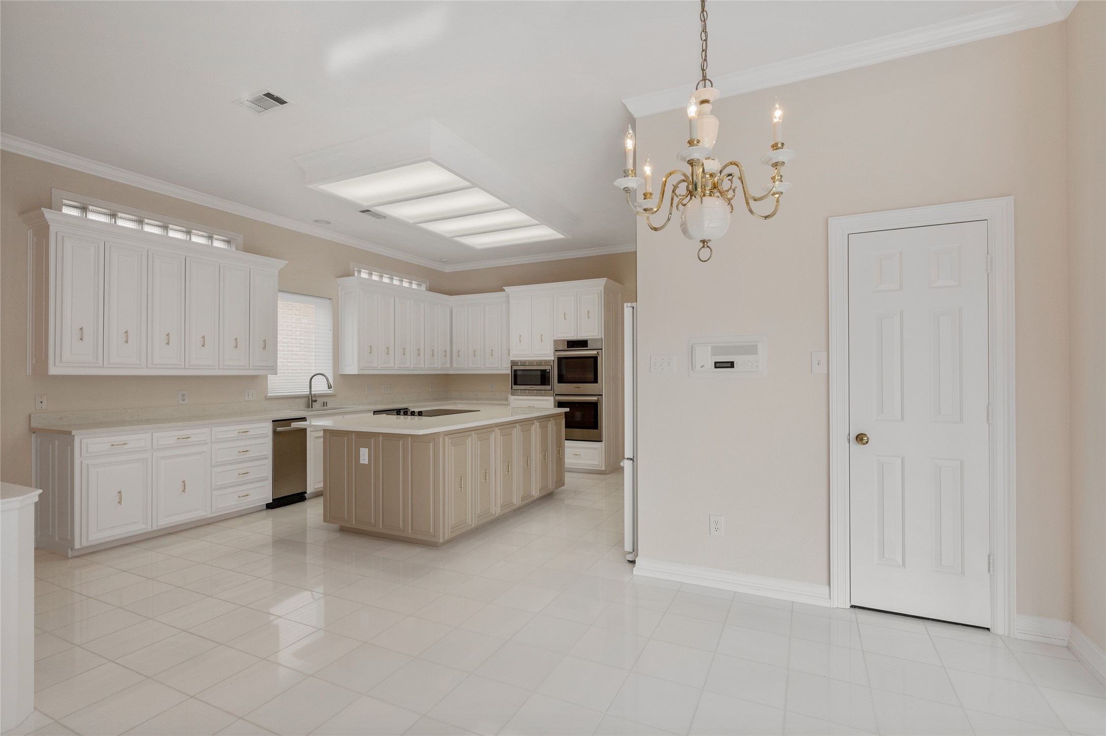 5852 Bridle Bend Court