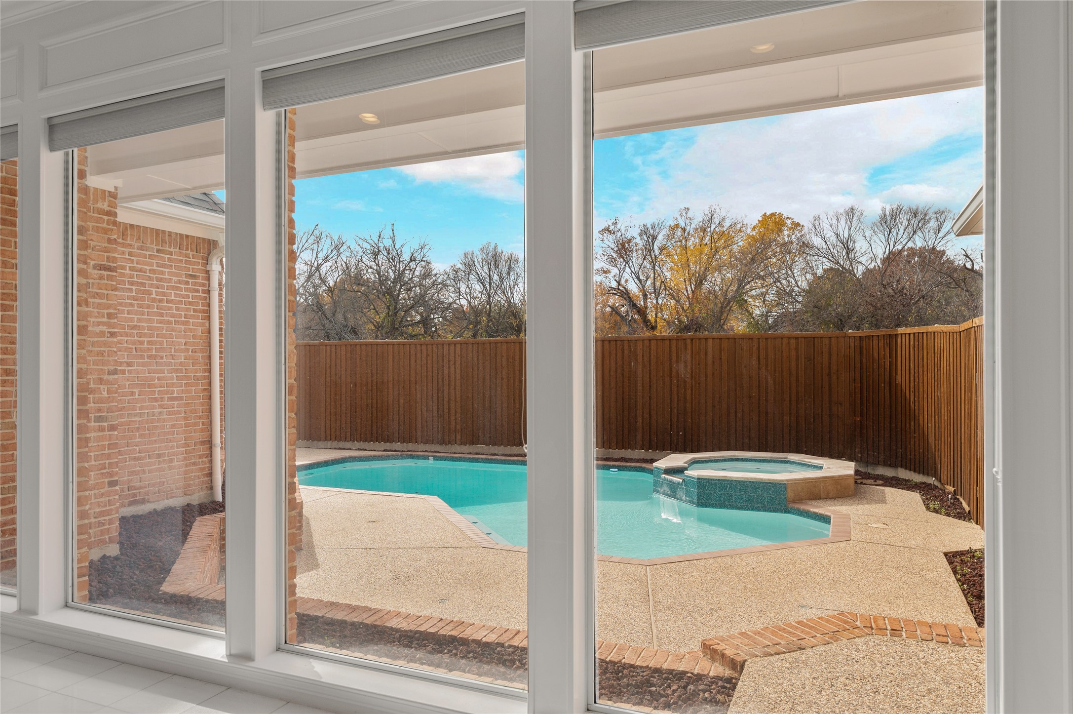 5852 Bridle Bend Court