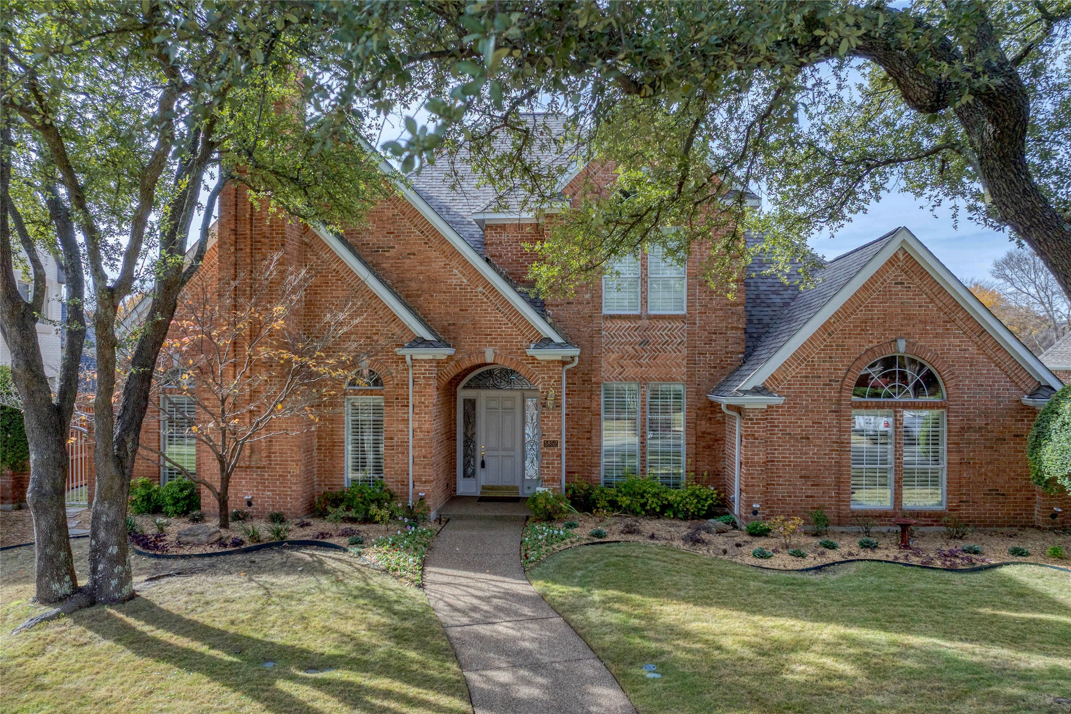 5852 Bridle Bend Court