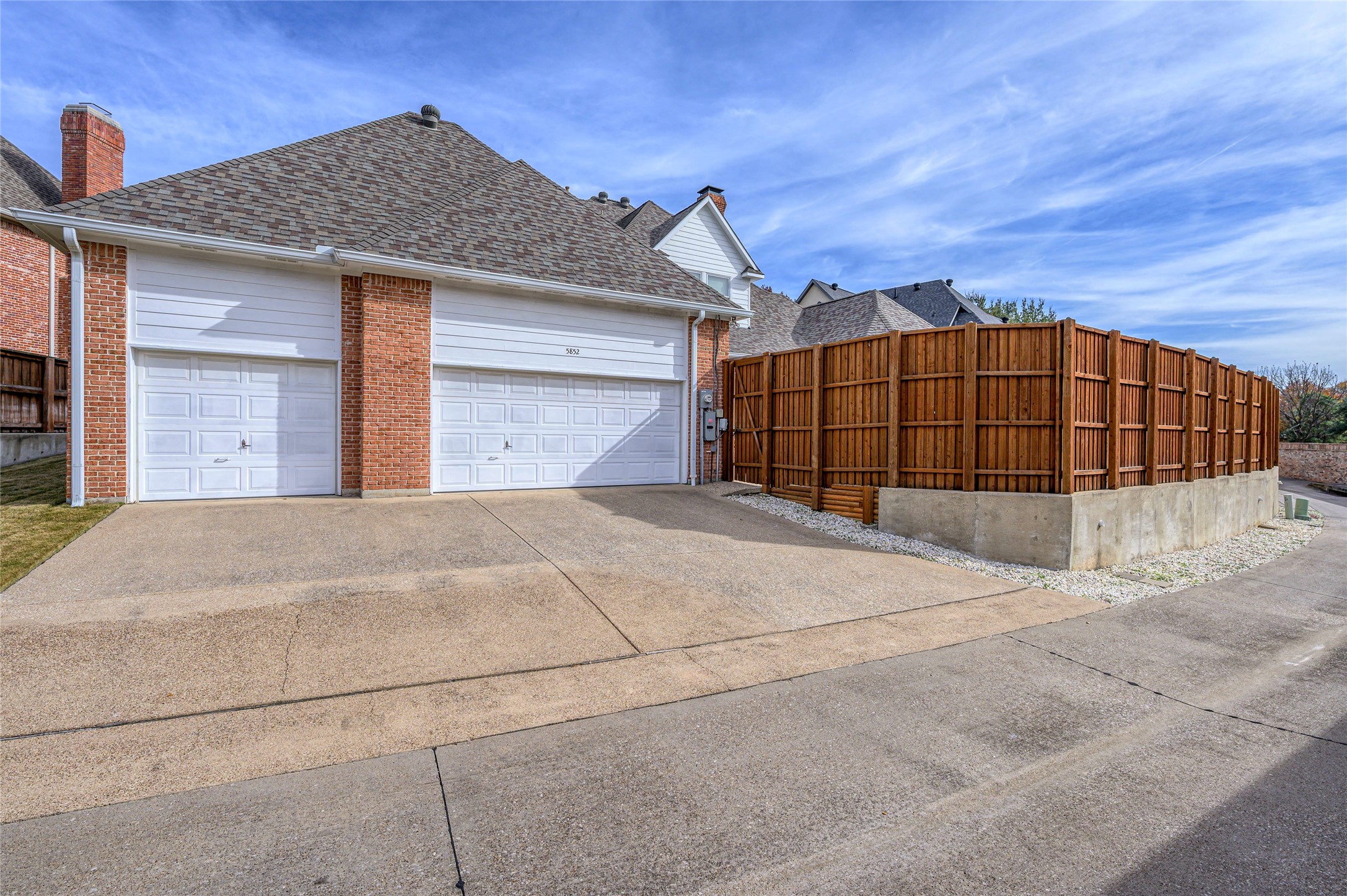 5852 Bridle Bend Court