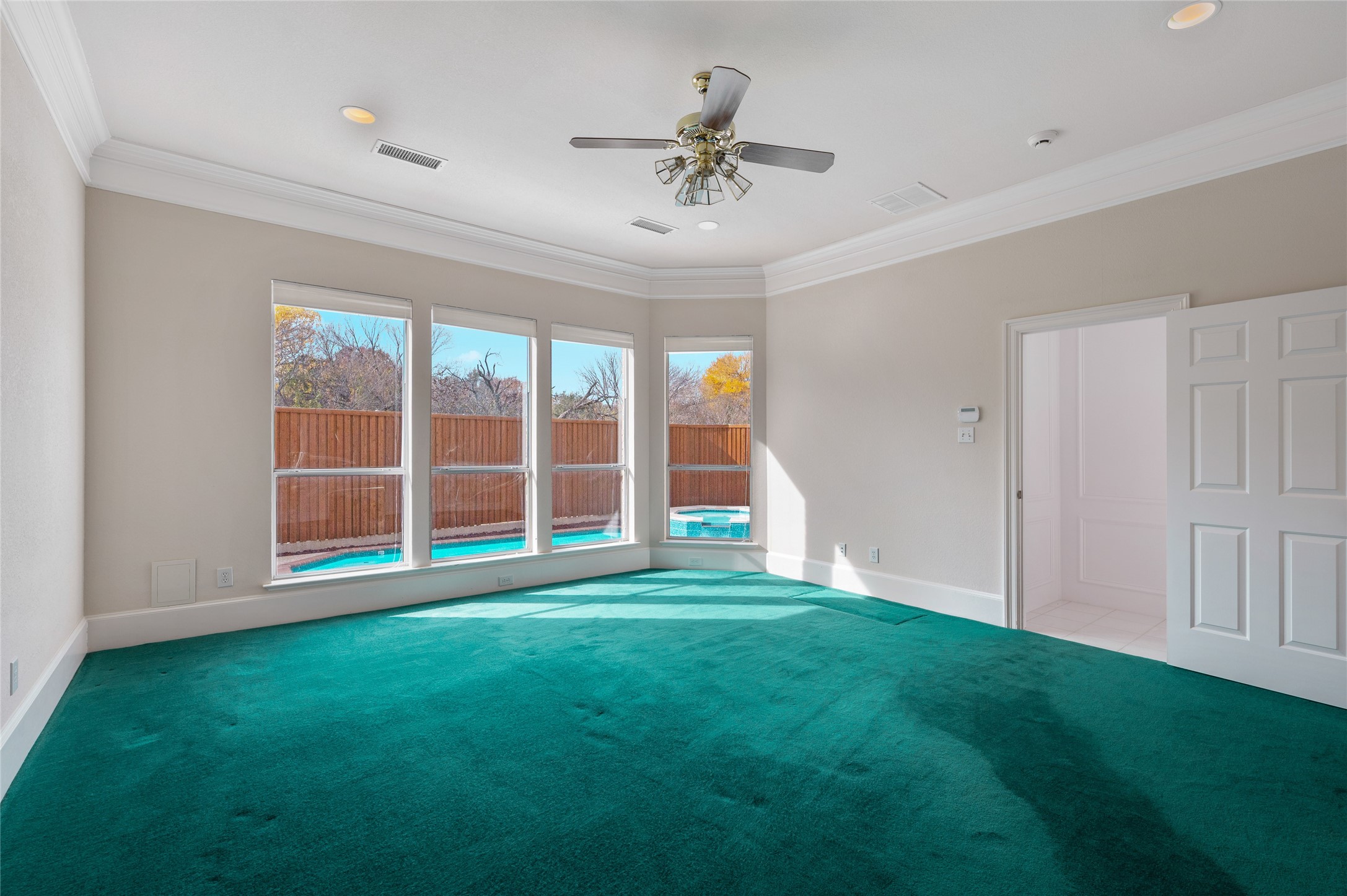 5852 Bridle Bend Court