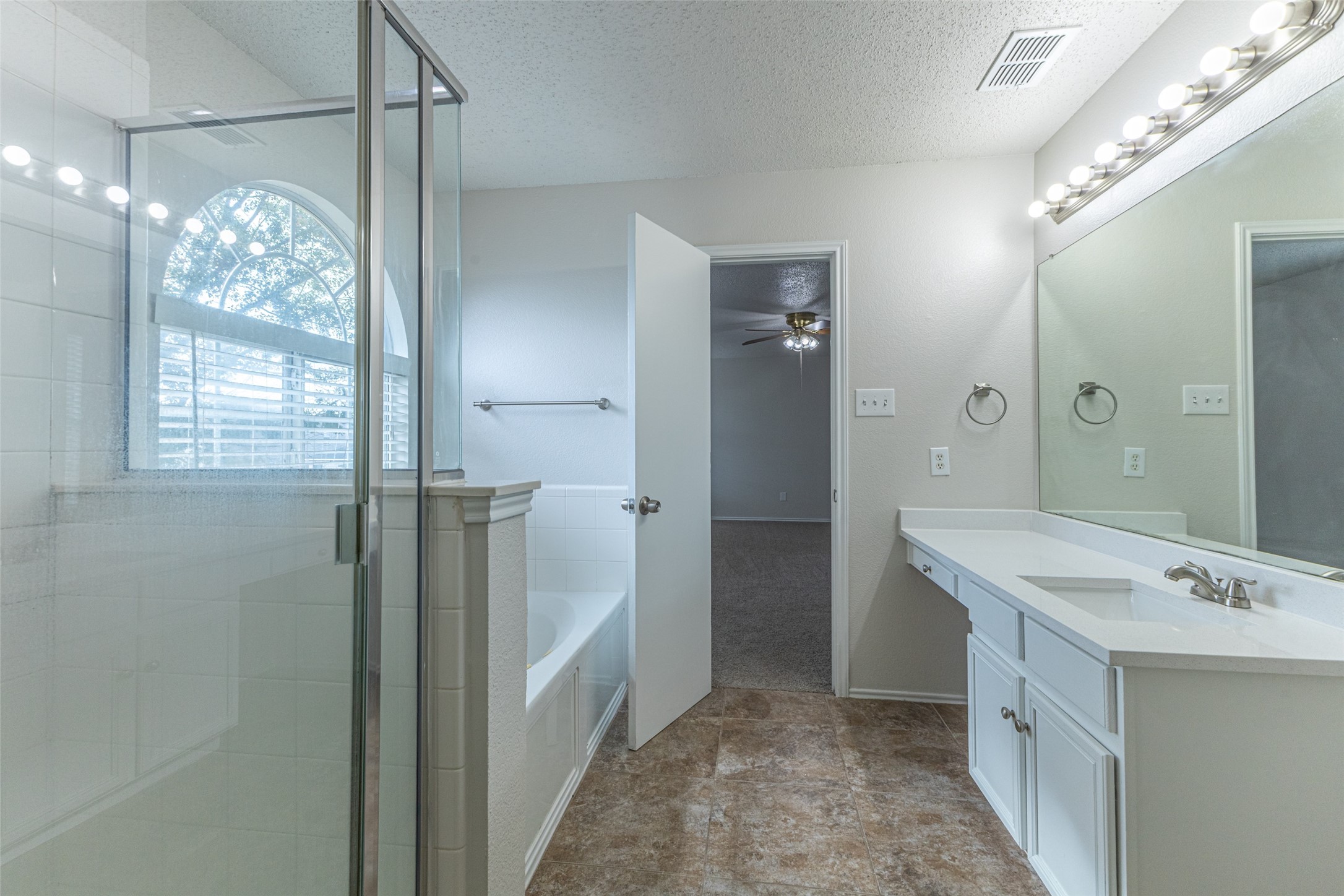 14844 Bell Manor Court