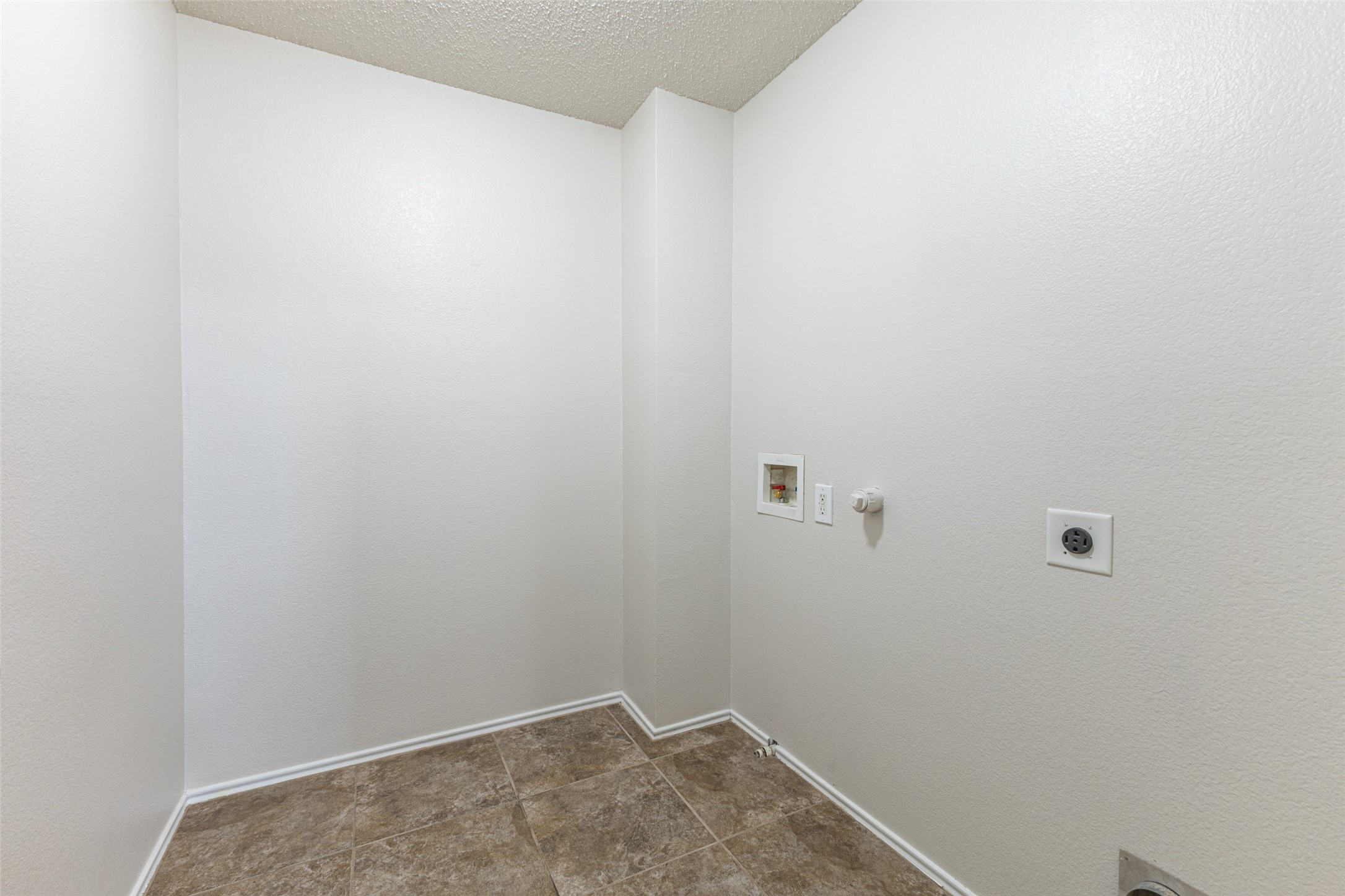 14844 Bell Manor Court