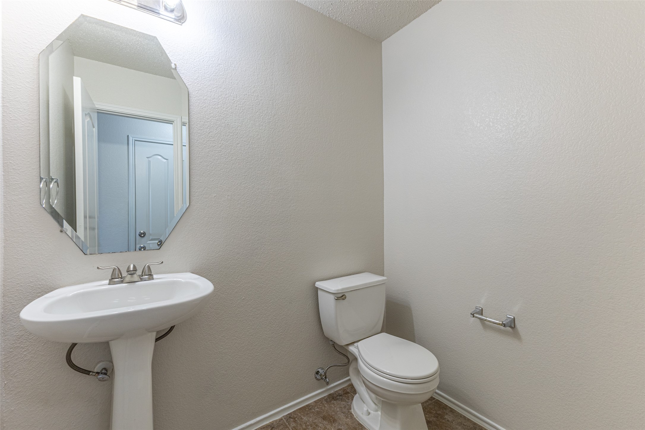 14844 Bell Manor Court